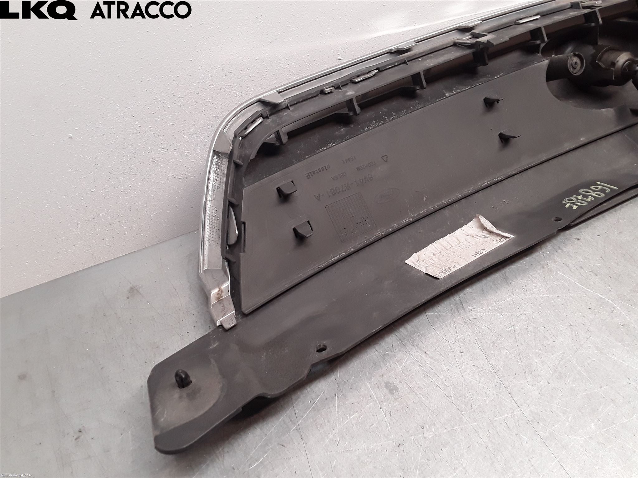 Ford KUGA 08-12 Grill Komp