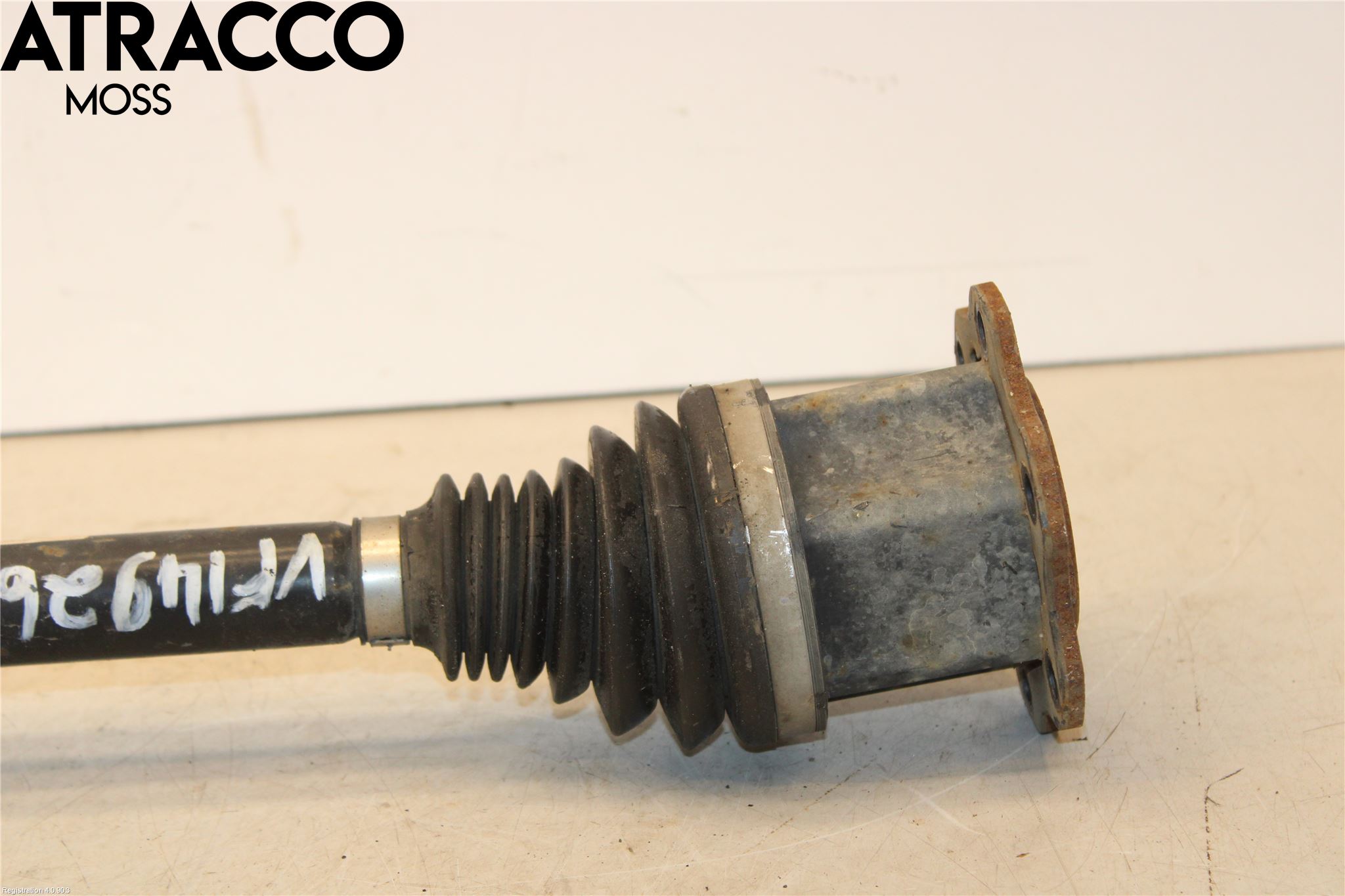 Audi A4 12-15 Drivaxel Fram Vänster