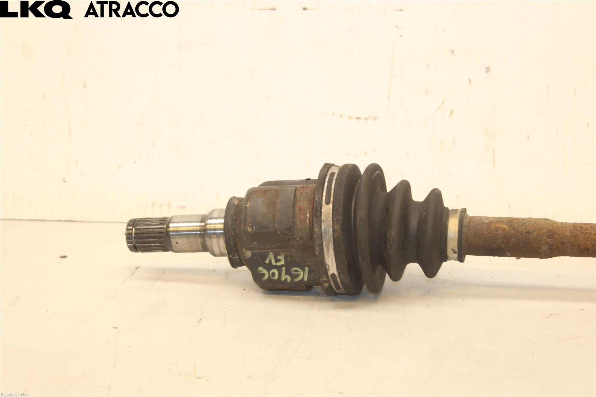 Toyota YARIS P1 03-05 Drivaxel Fram Vänster