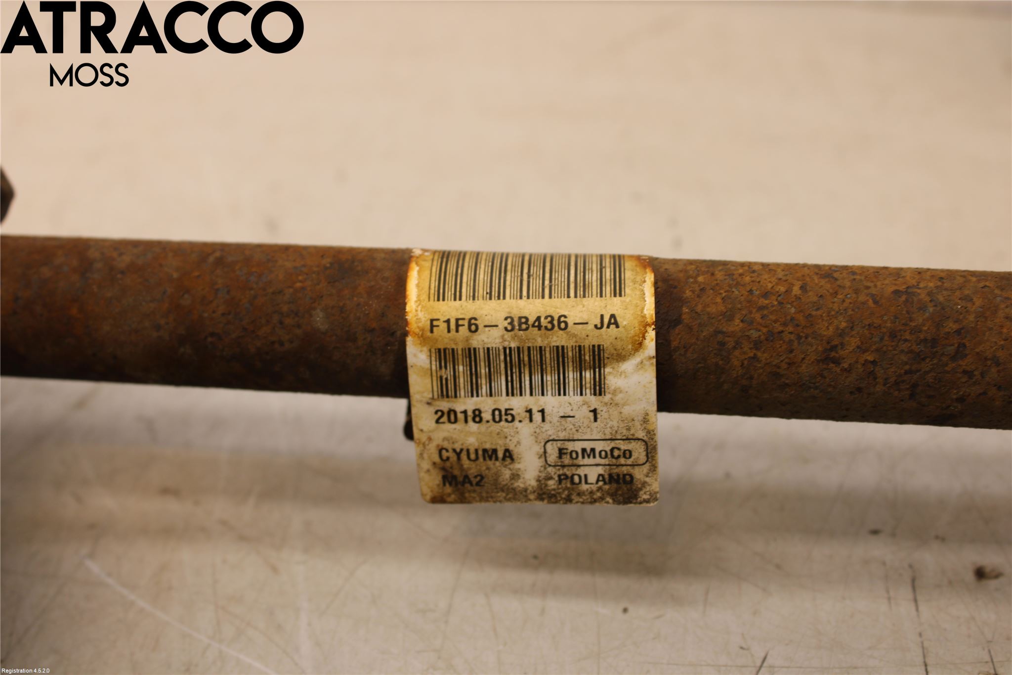 Ford FOCUS 15-18 Drivaxel Fram Höger