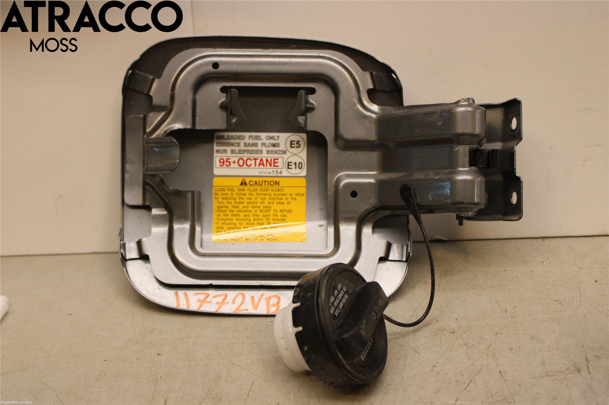 Mitsubishi ECLIPS CROSS Tanklucka