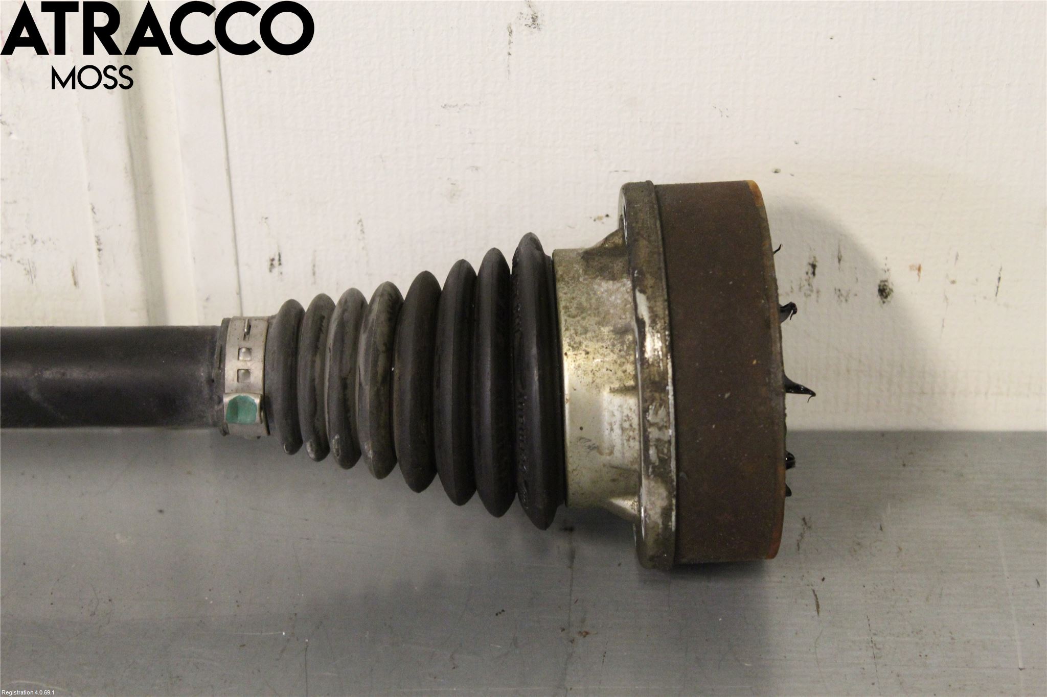 Volkswagen VW GOLF VI 09-13 Drivaxel Fram Vänster