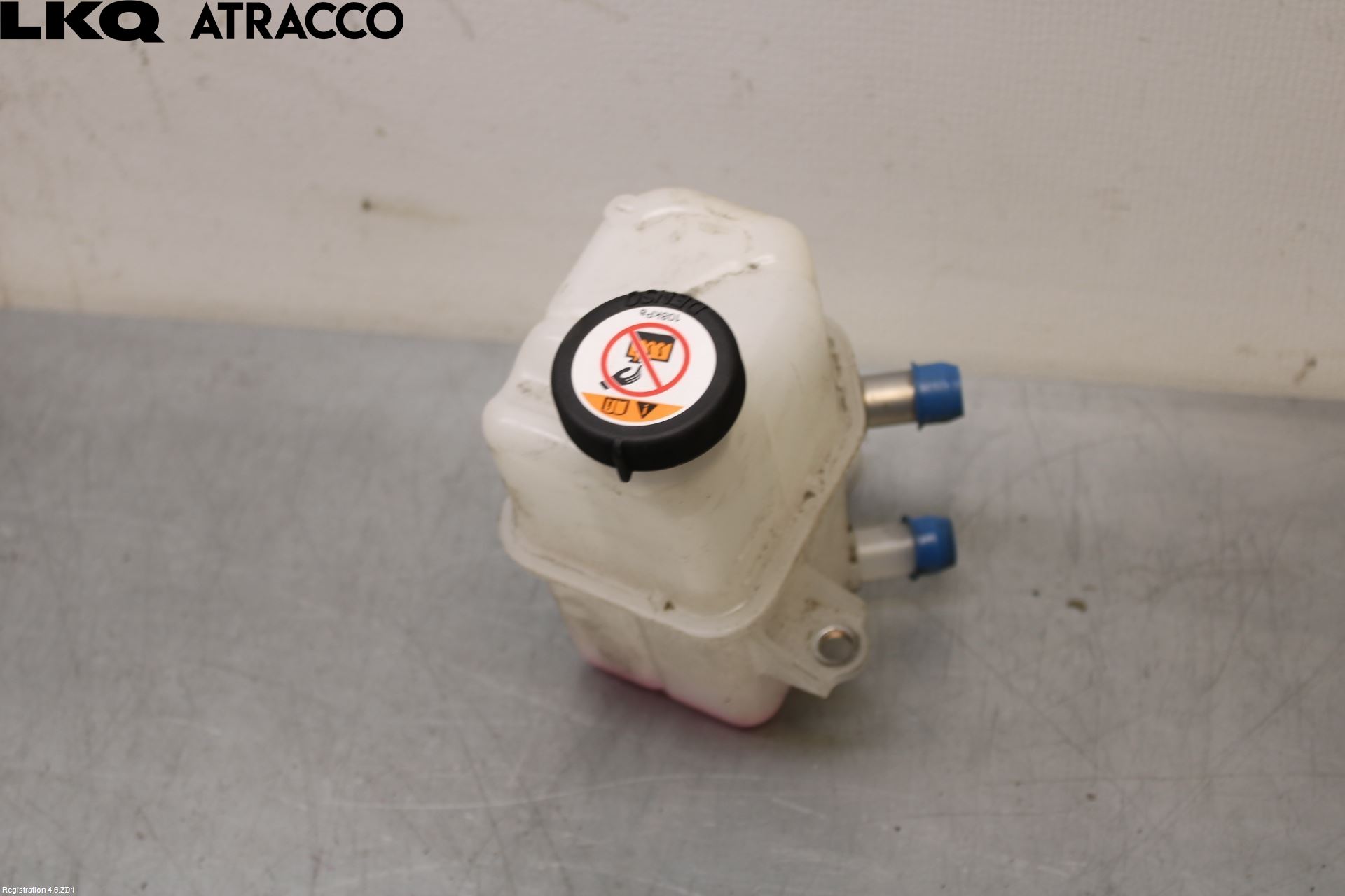 Toyota PRIUS+ ZVW40 12-20 Expansionstank