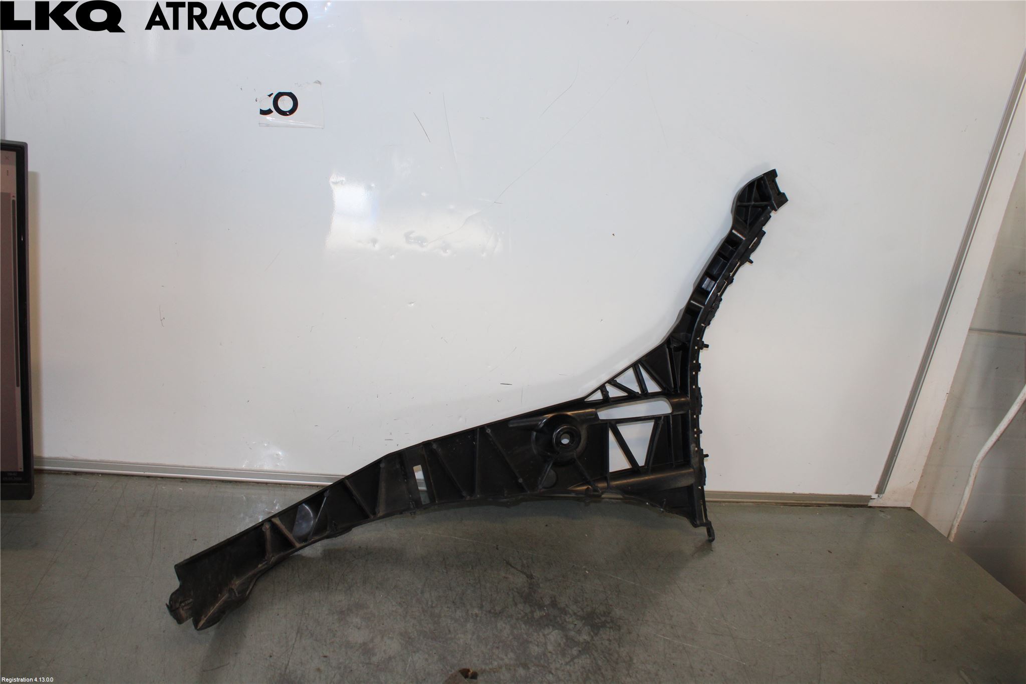 Mercedes-Benz MB EQC (N293) 20- Stötfångarbärjärn Bak