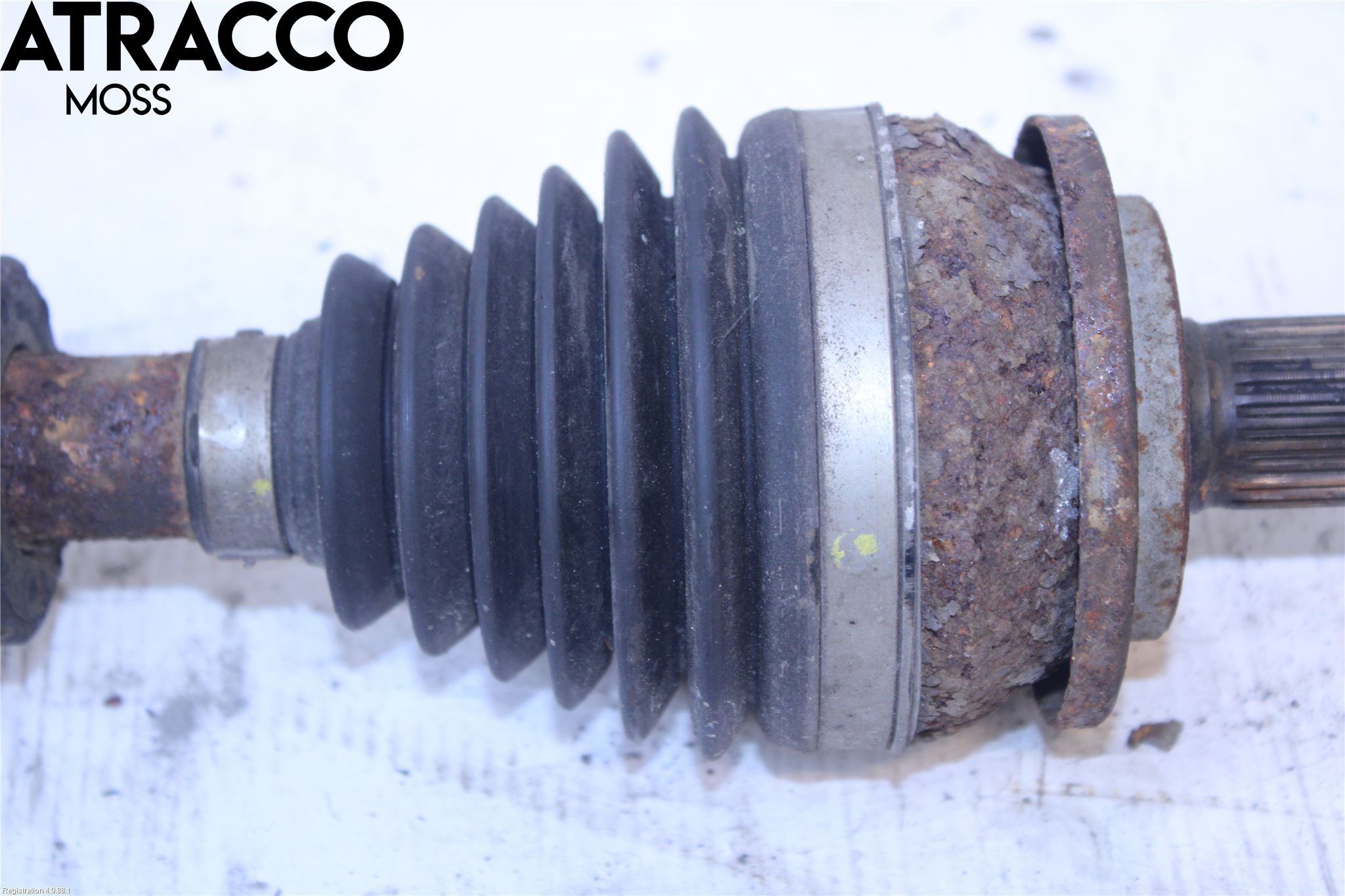 Toyota AVENSIS 09-15 Drivaxel Fram Vänster