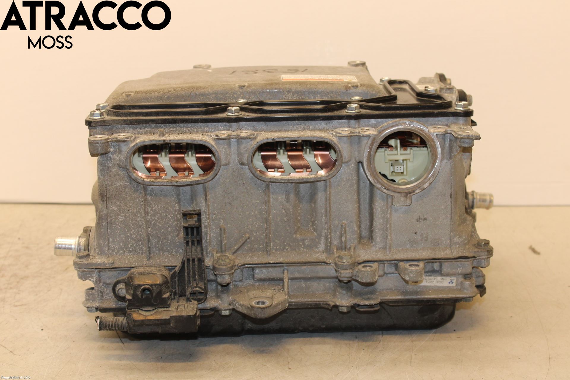 Toyota AURIS 13-19 Inverter Hybrid