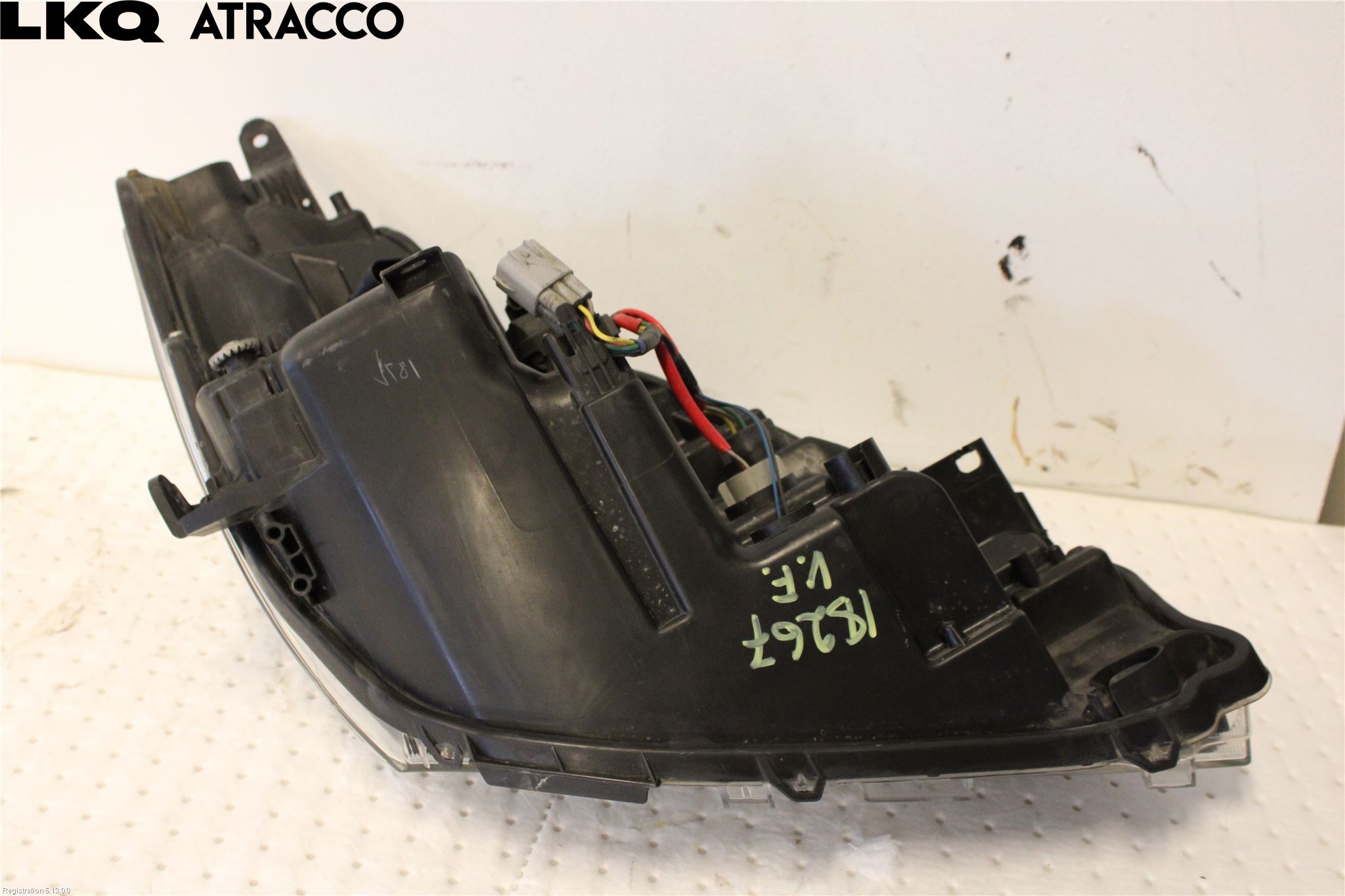 Toyota YARIS XP130 15-20 Strålkastare Vänster
