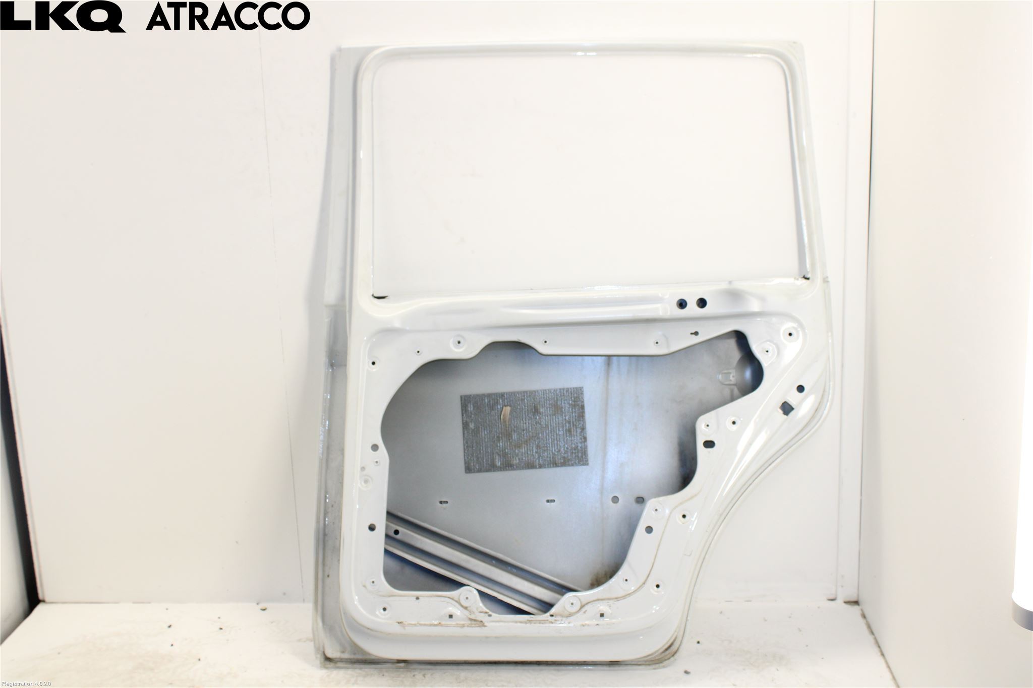 Volkswagen VW TOURAN 10-15 Dörr Bak Höger