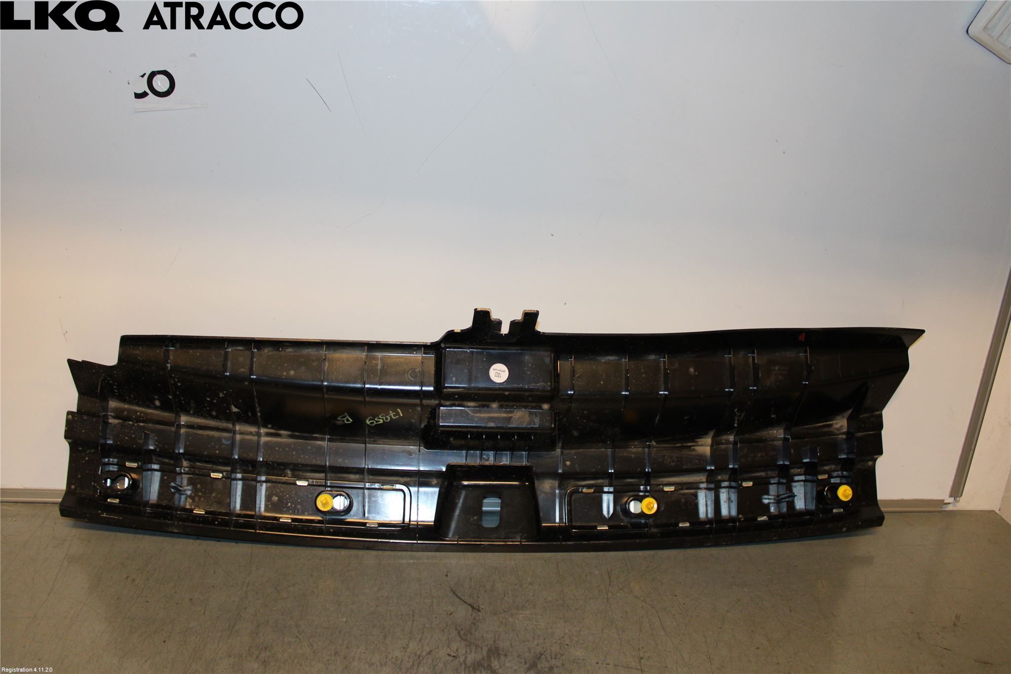 Mercedes-Benz MB EQC (N293) 20- Inrbagagerumklädsel-Golv