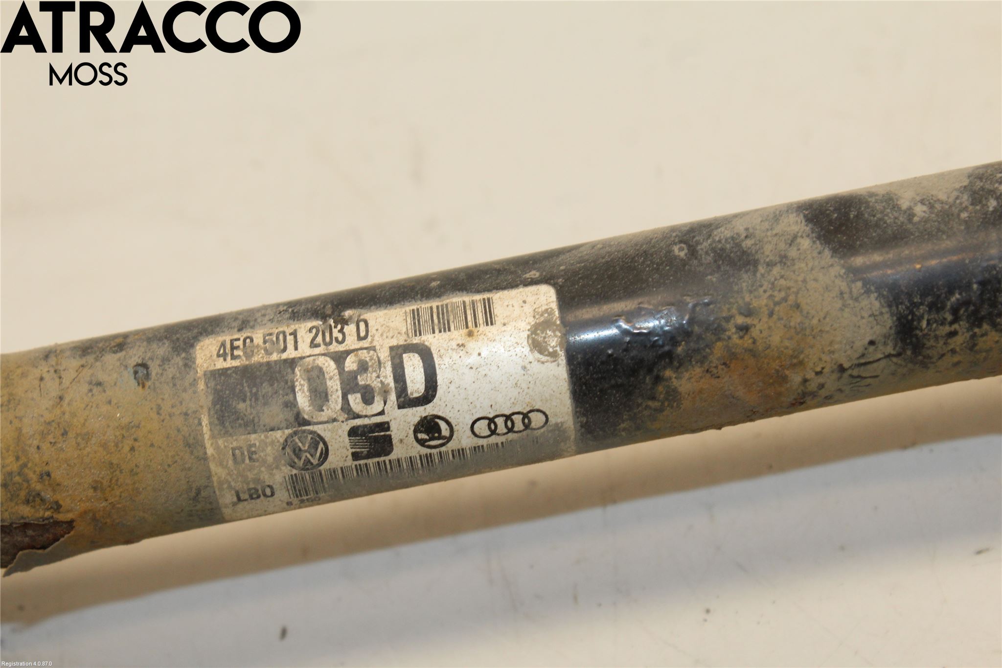 Audi A8/S8 4E  02-09 Drivaxel Bak Höger