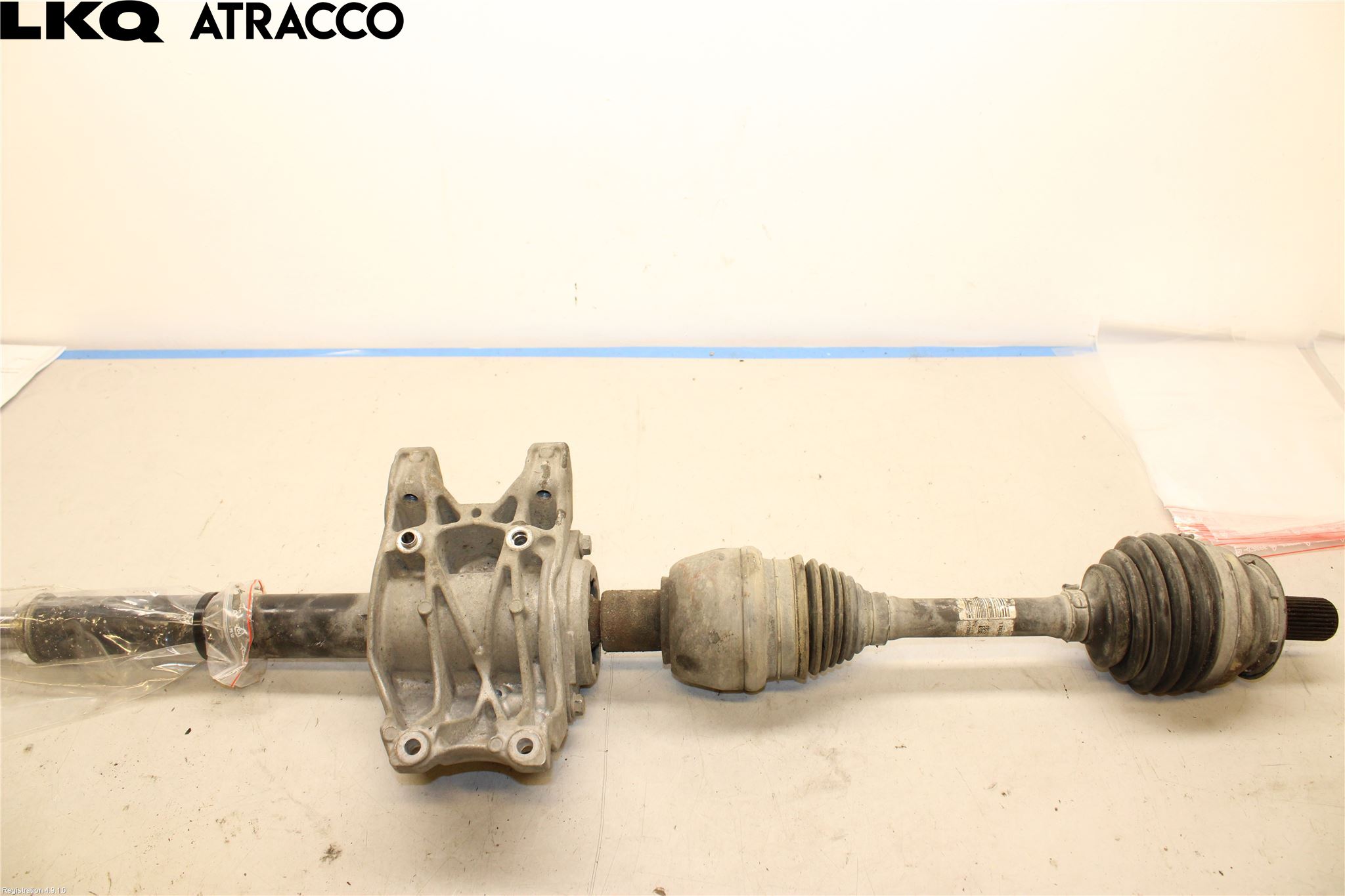 Mercedes-Benz MB GLA-KLASS (X156) 13-20 Drivaxel Fram Höger