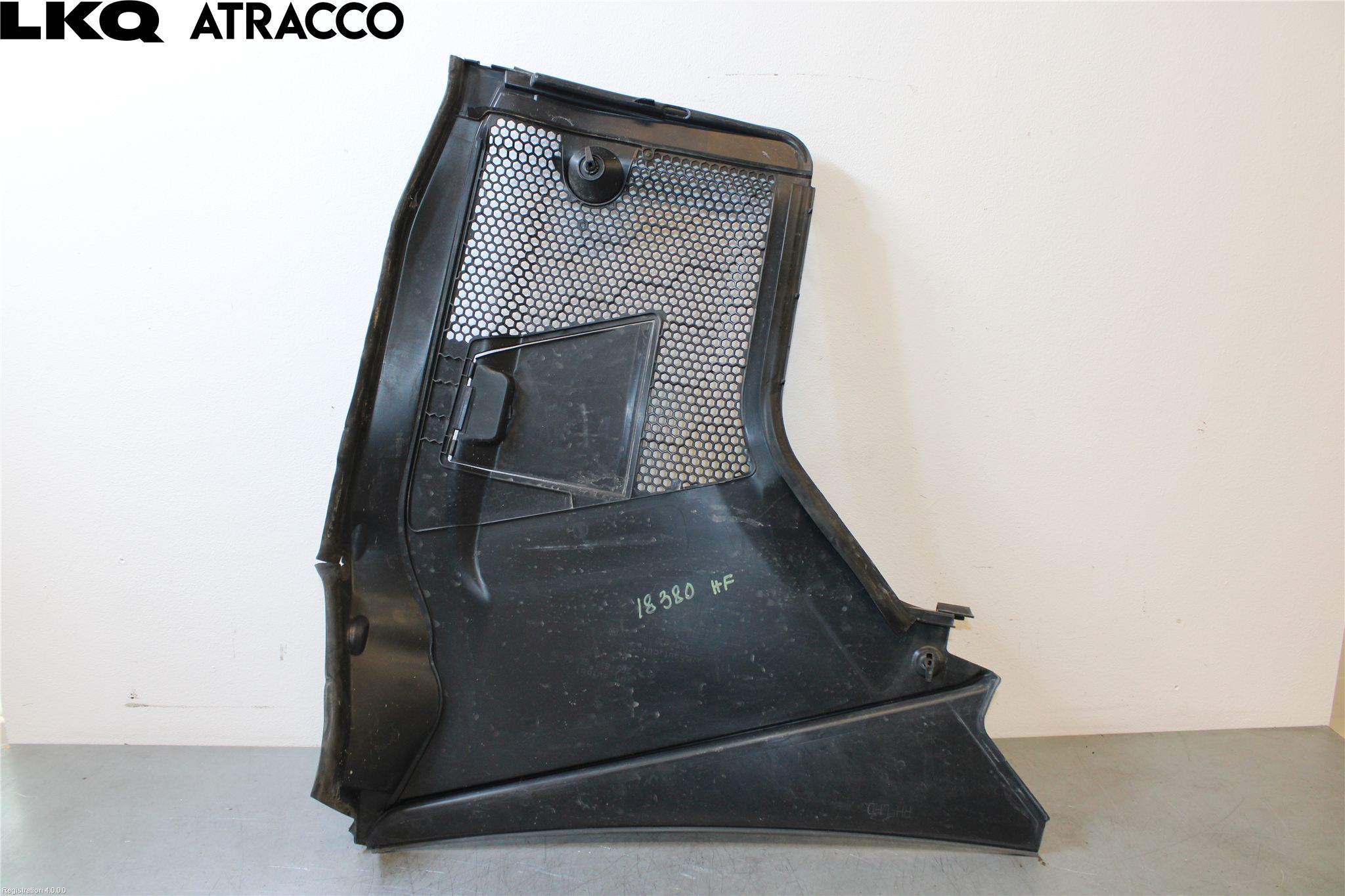 Mercedes-Benz MB C-KLASS (W205) 14-21 Torpedplåt-Torpedplast