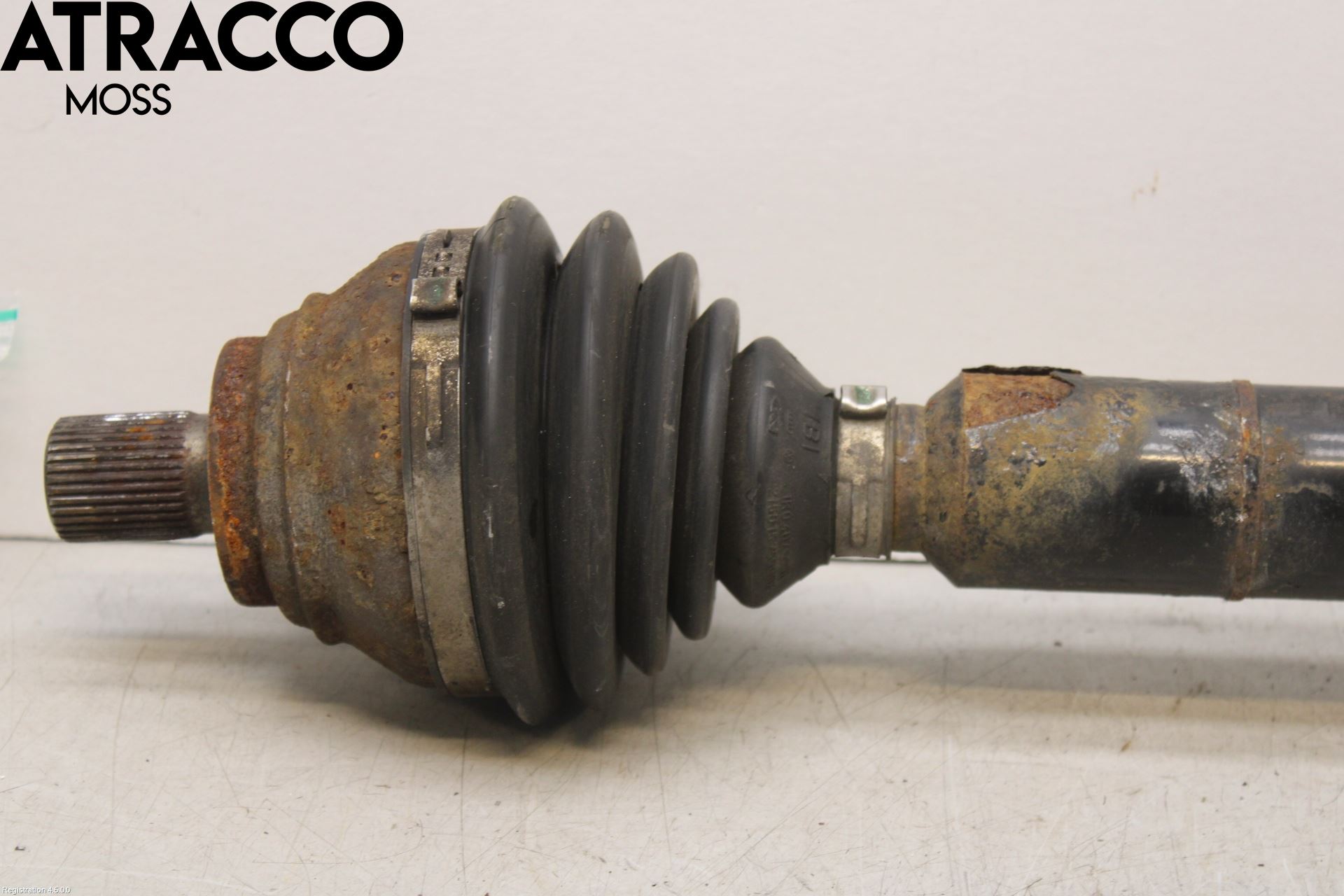 Volkswagen VW SCIROCCO 09-17 Drivaxel Fram Höger