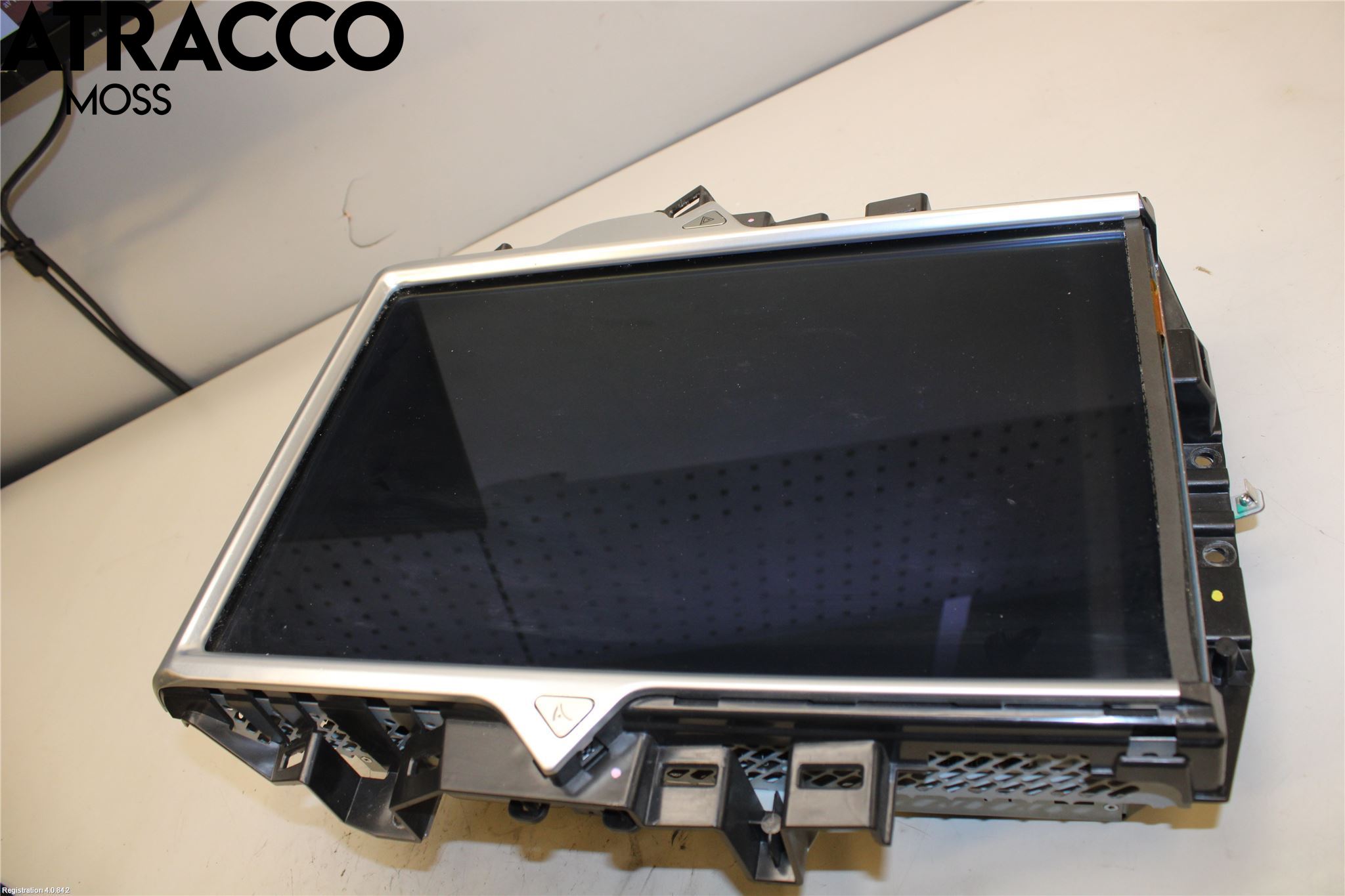 Tesla MODEL S 13- Instrumentkonsoll Mitt