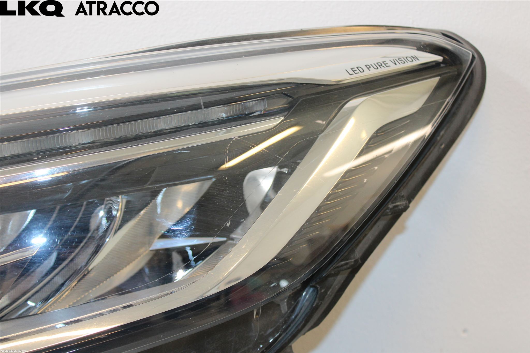 Renault CAPTUR 13-19 Strålkastare Vänster