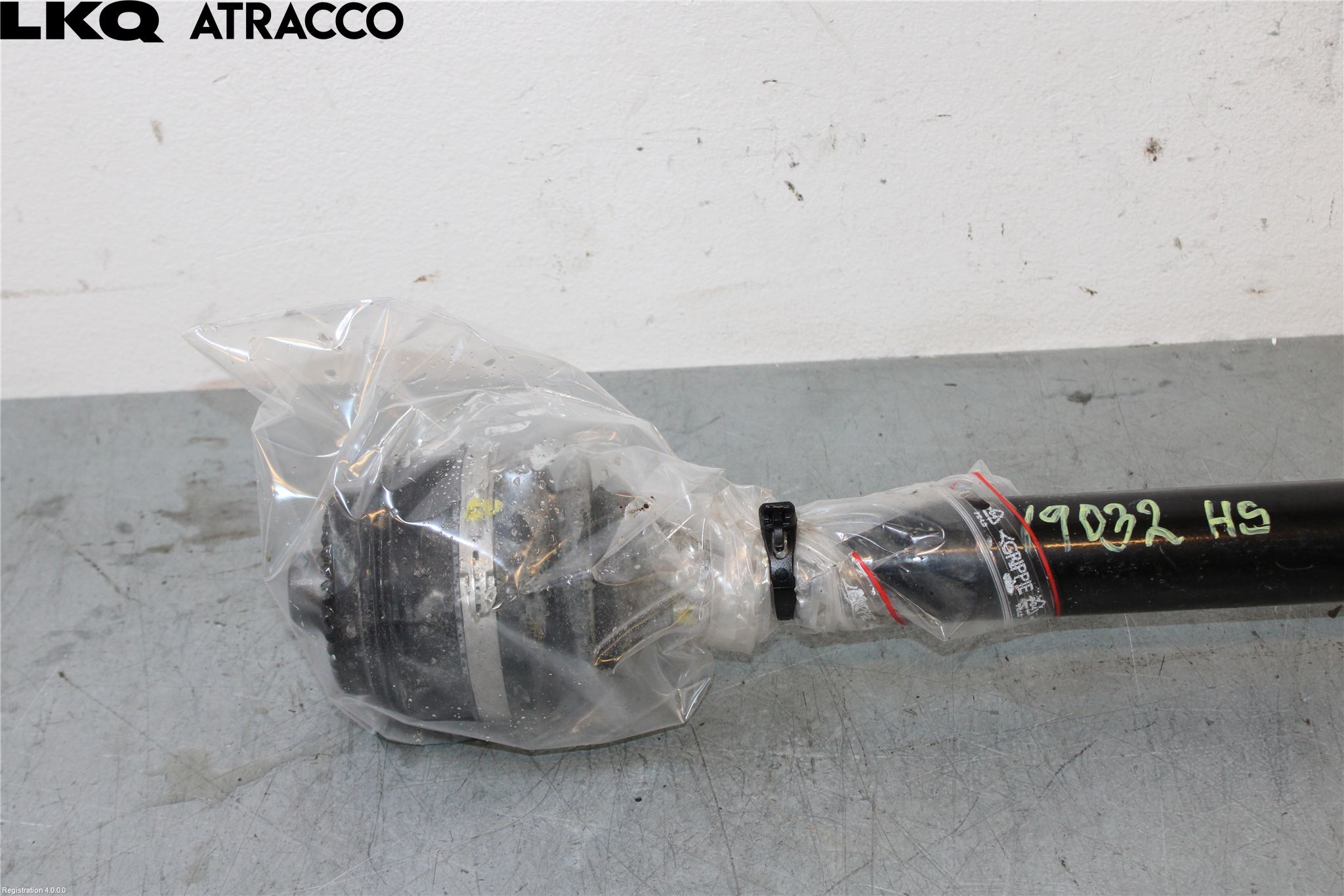 BMW X1/iX1 U11 23- Drivaxel Bak Höger