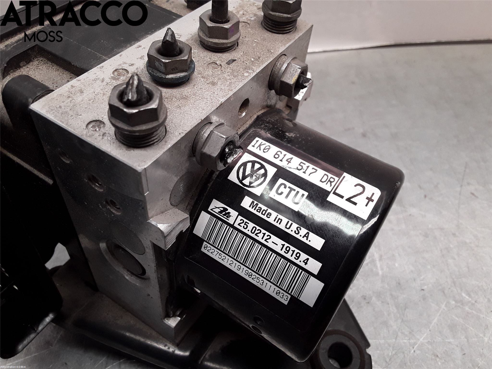 Volkswagen VW GOLF VI 09-13 Abs Hydraulpump