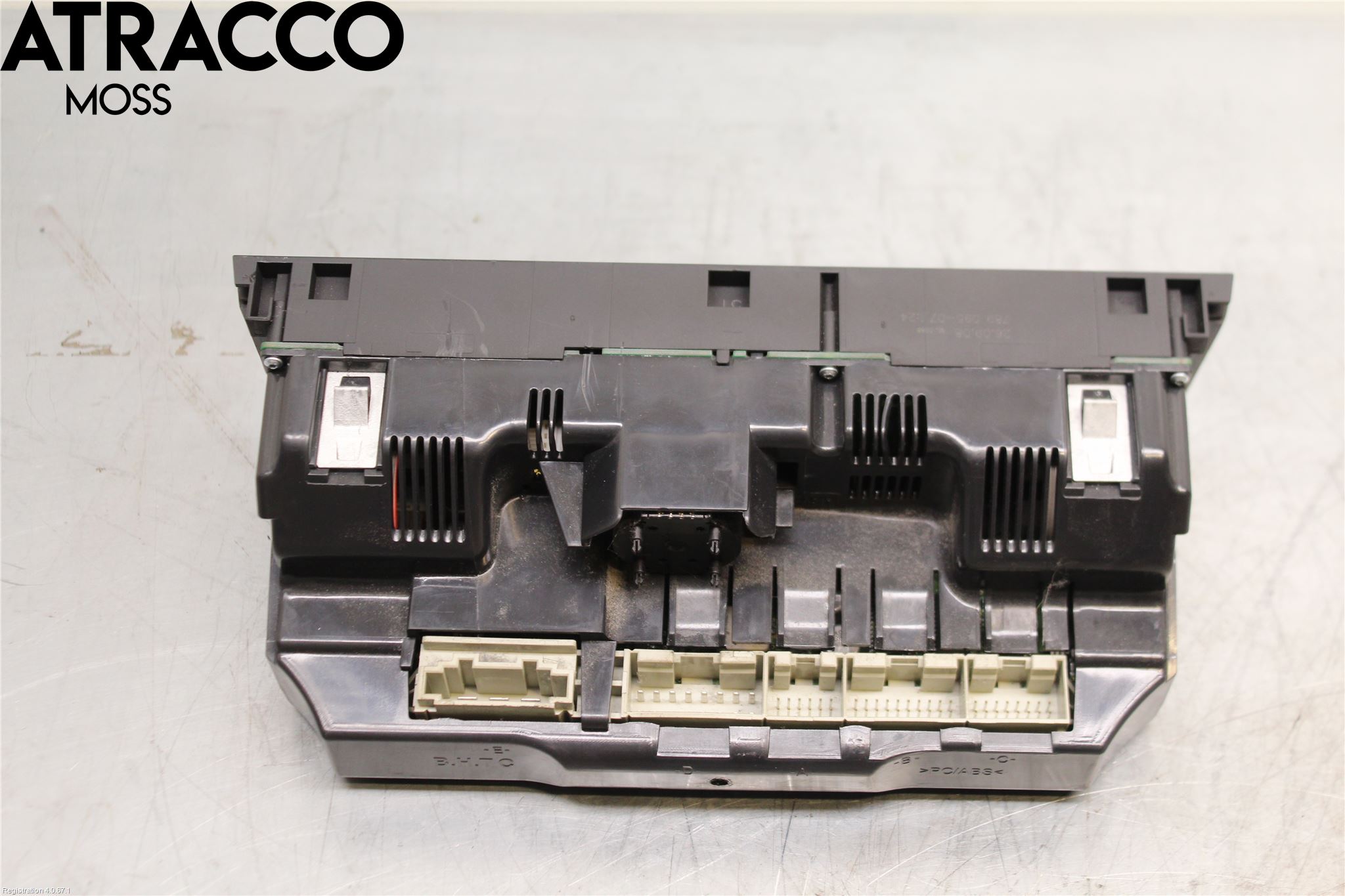 Audi A6/S6     05-11 Ac Styrenhet Ac Manöveren
