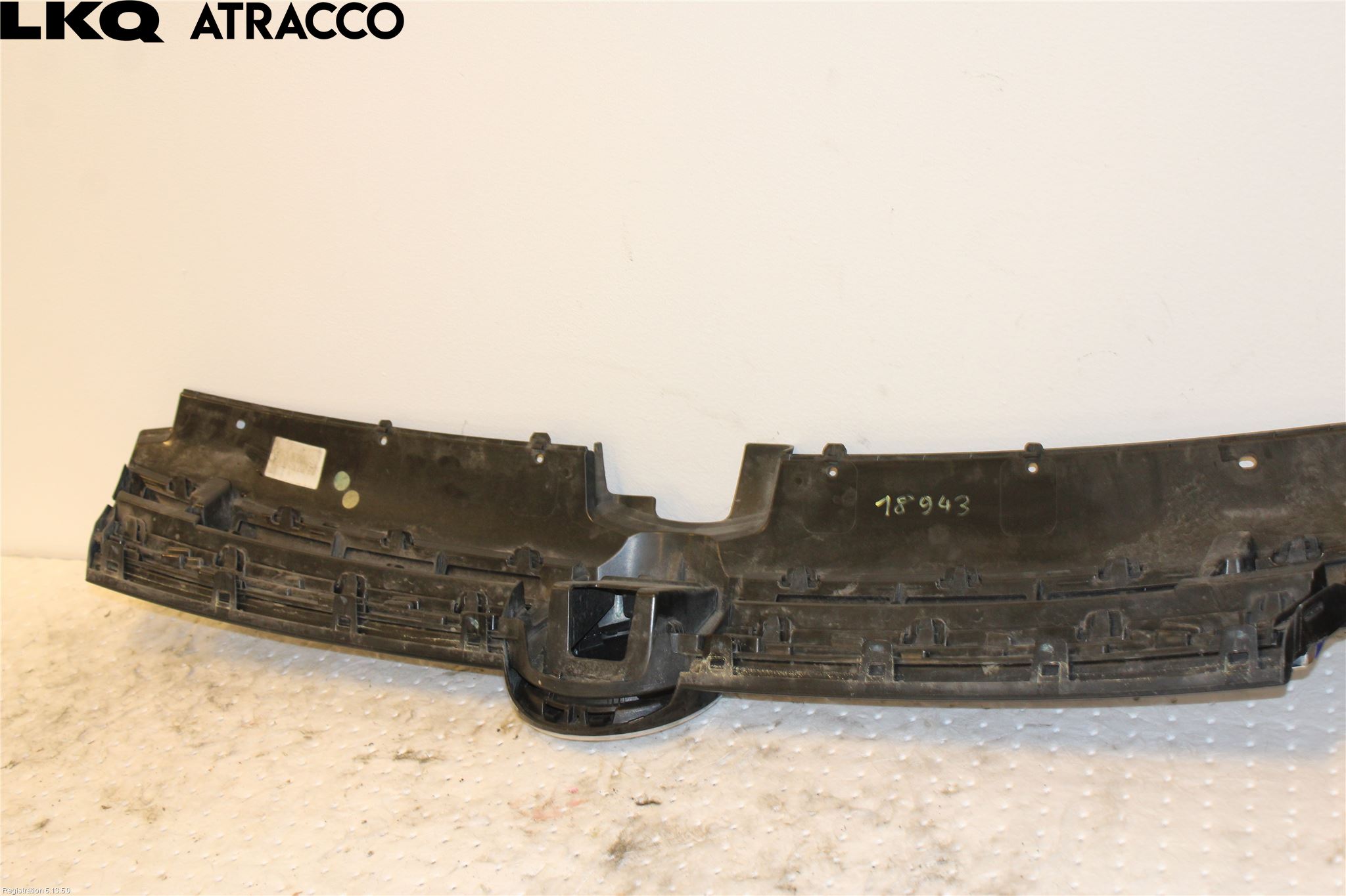 Volkswagen VW GOLF / E-GOLF VII 13-20 Grill Komp
