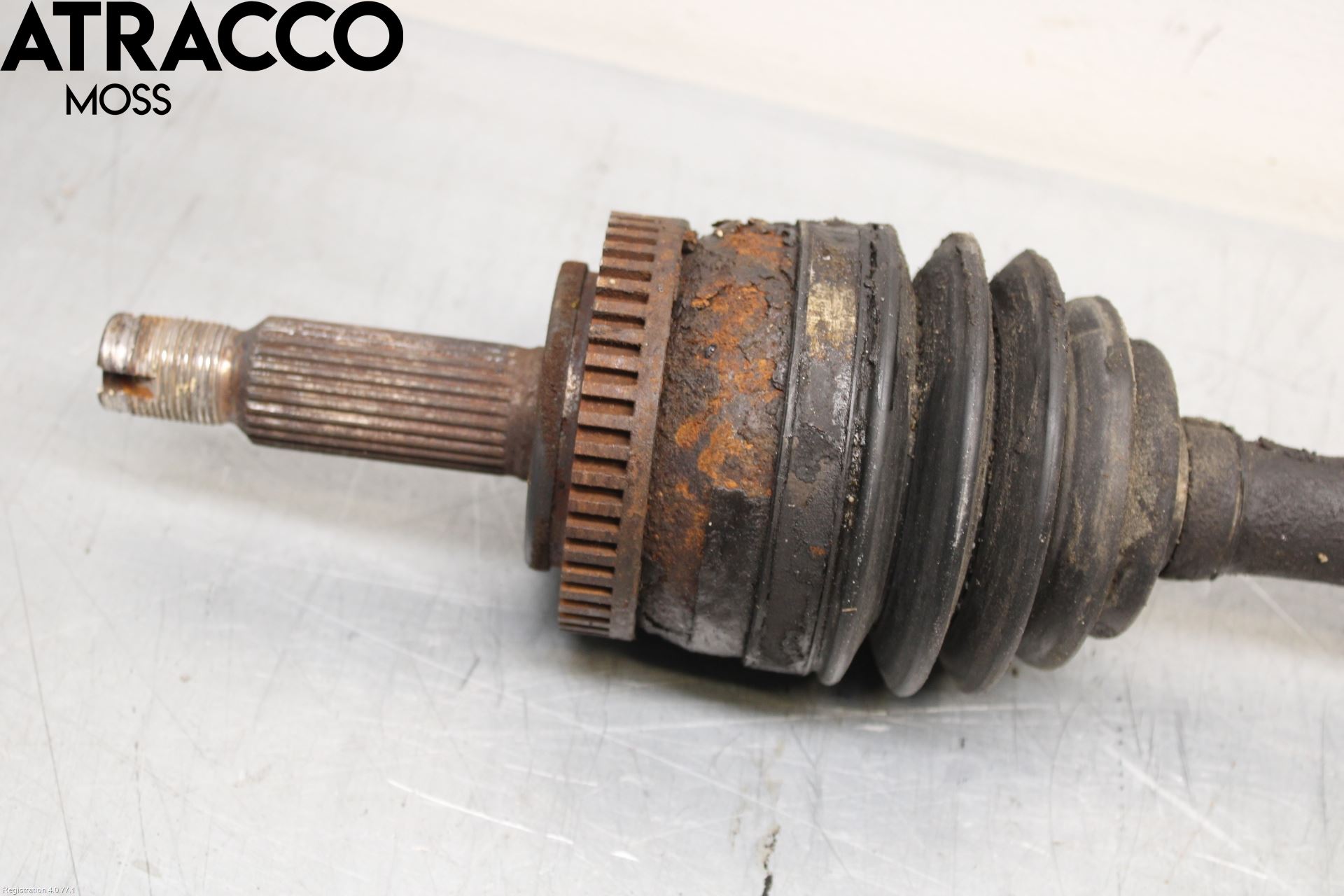 Hyundai i40 08-15 Drivaxel Fram Höger