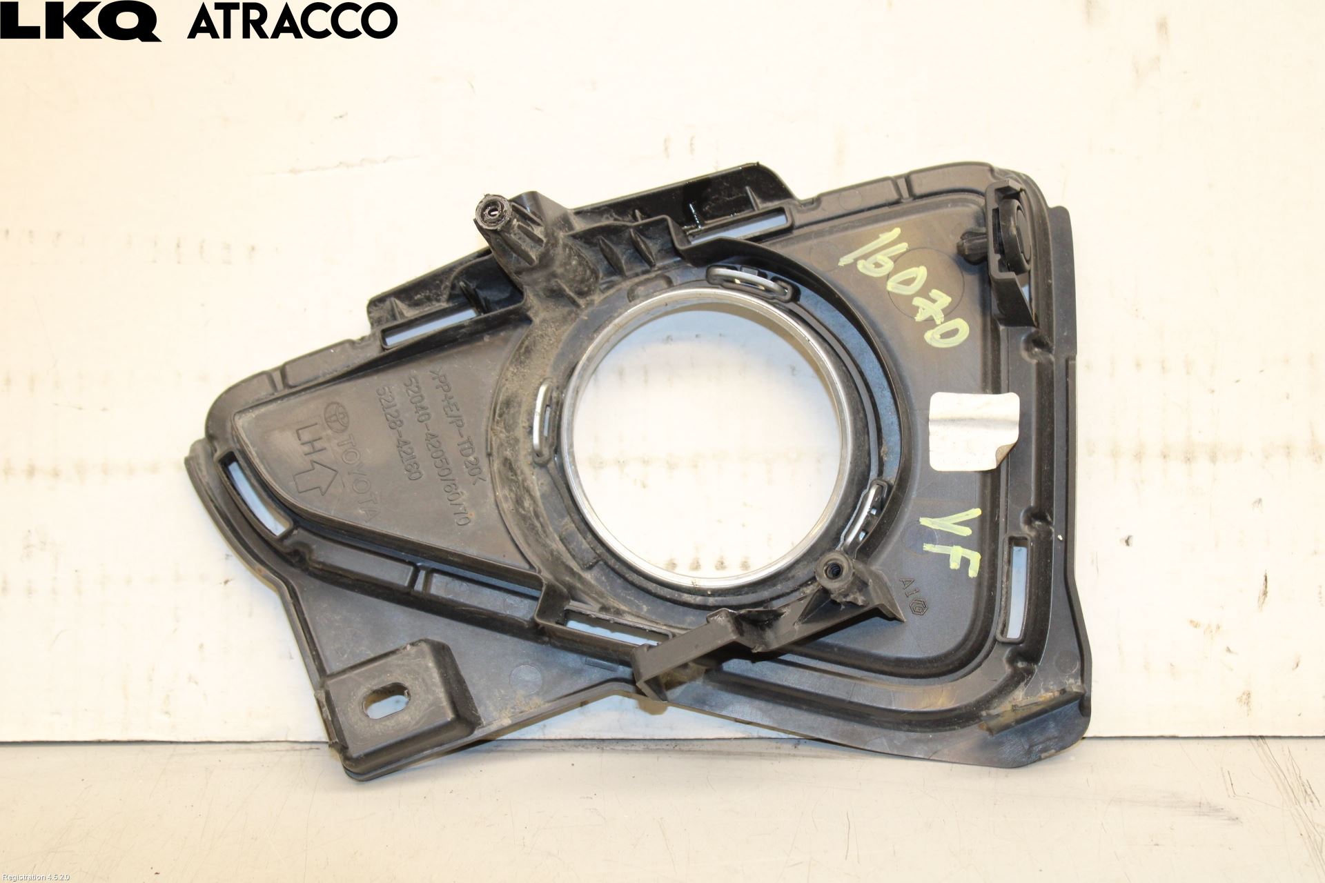 Toyota RAV4 13-18 Dimljussarg Fram