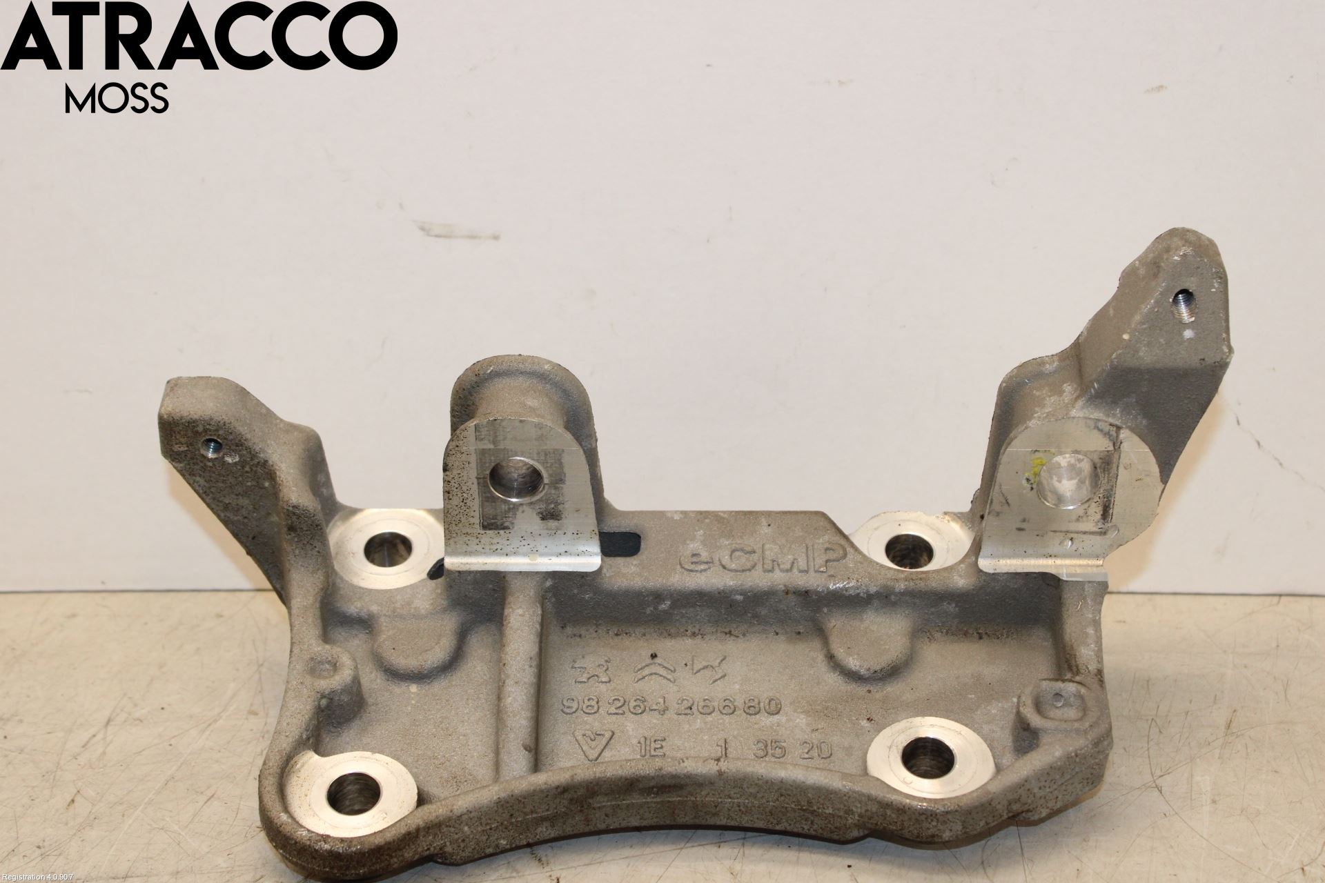 Peugeot 2008/E-2008 20- Motorfäste