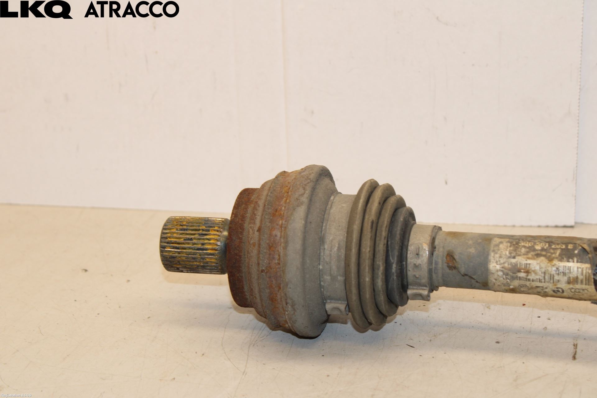 Skoda SUPERB 16-24 Drivaxel Bak Vänster
