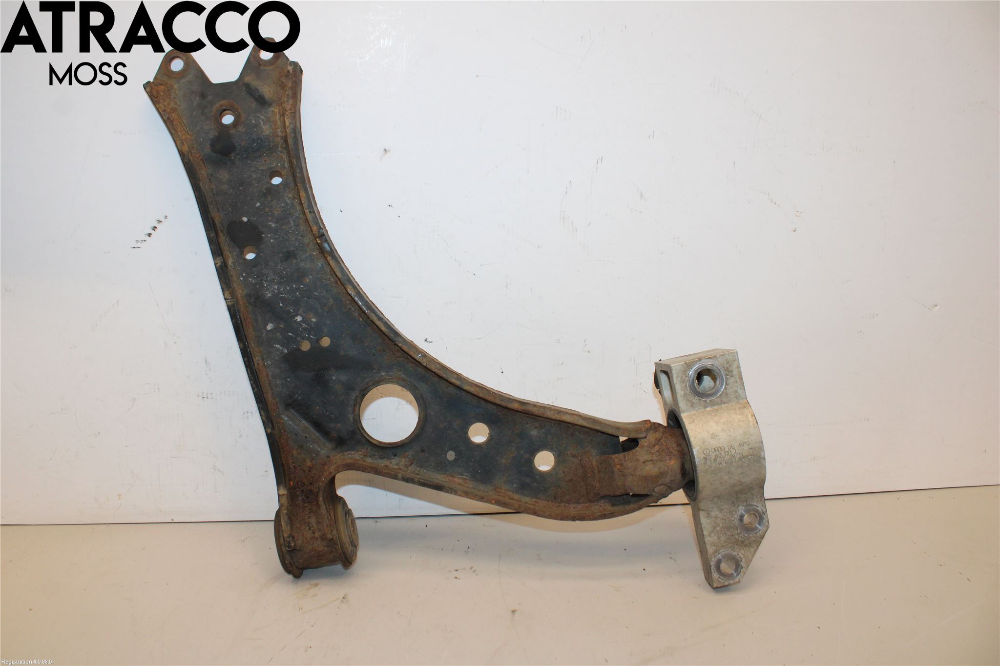Volkswagen VW GOLF VI 09-13 Bärarm Fram Undre Vä