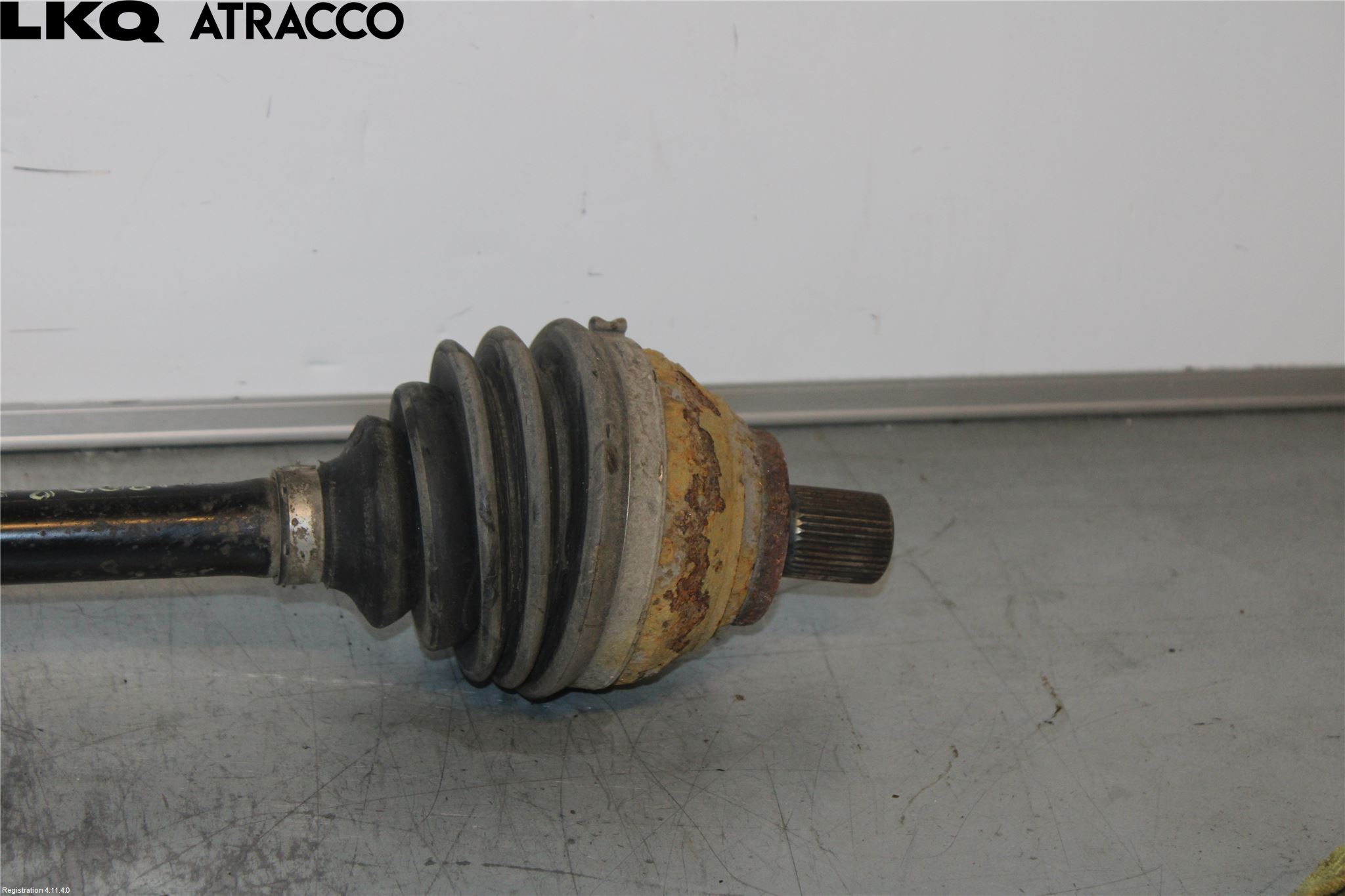 Volkswagen VW TIGUAN 07-16 Drivaxel Fram Vänster