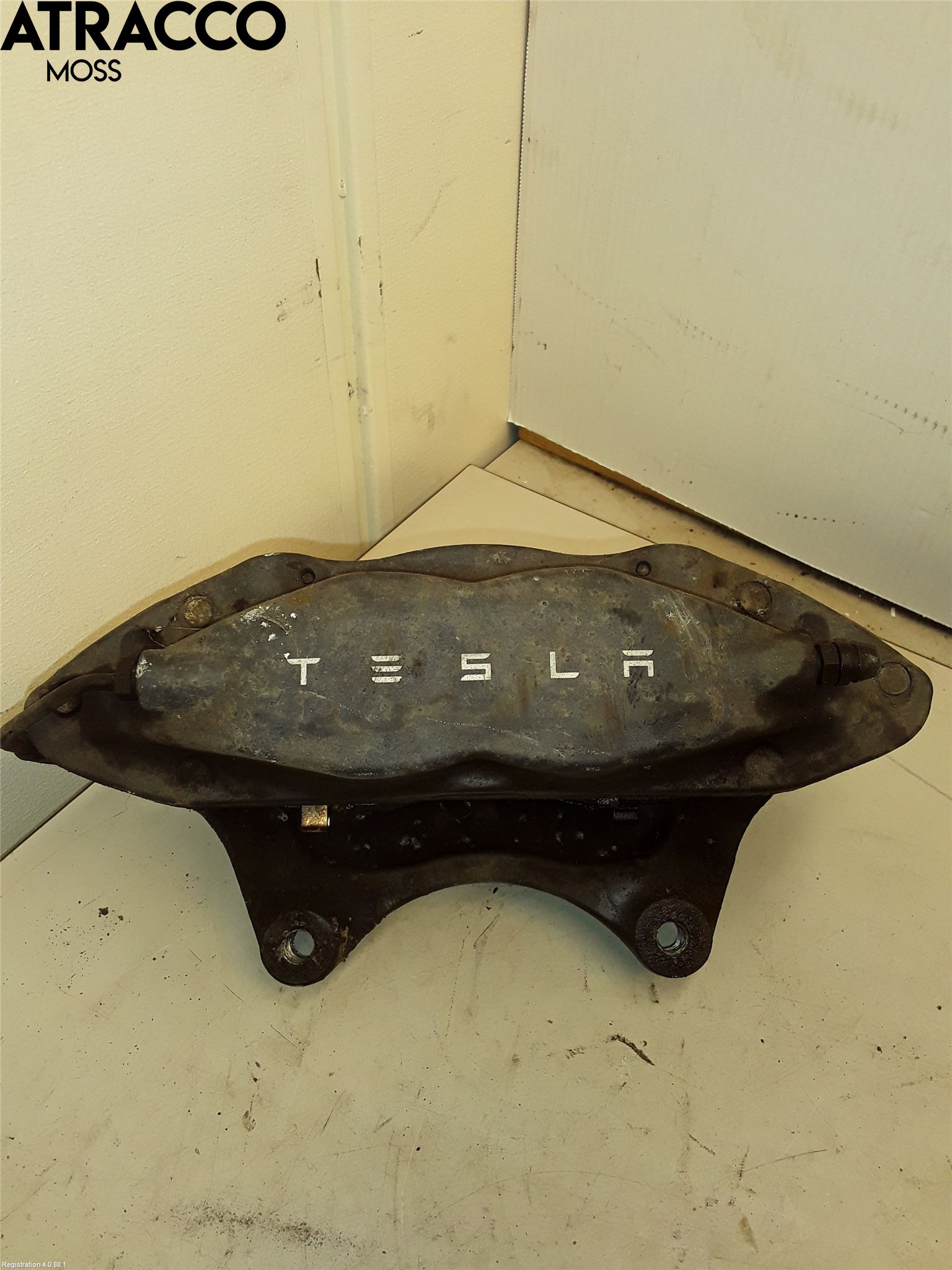 Tesla MODEL S 13- Bromsok Fram Höger