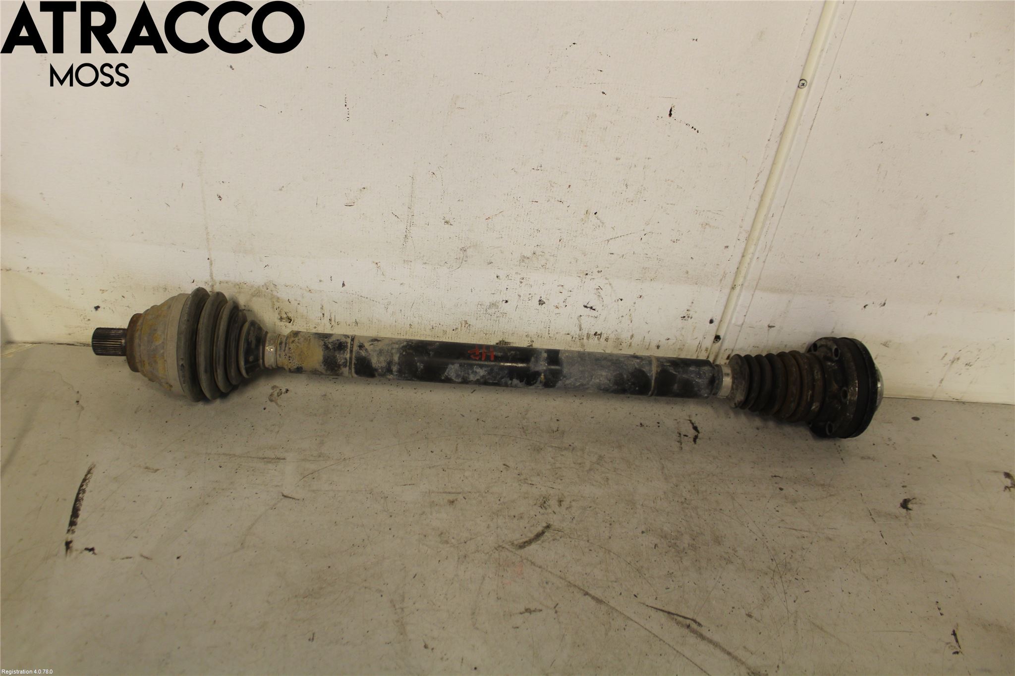 Volkswagen VW TOURAN 10-15 Drivaxel Fram Höger