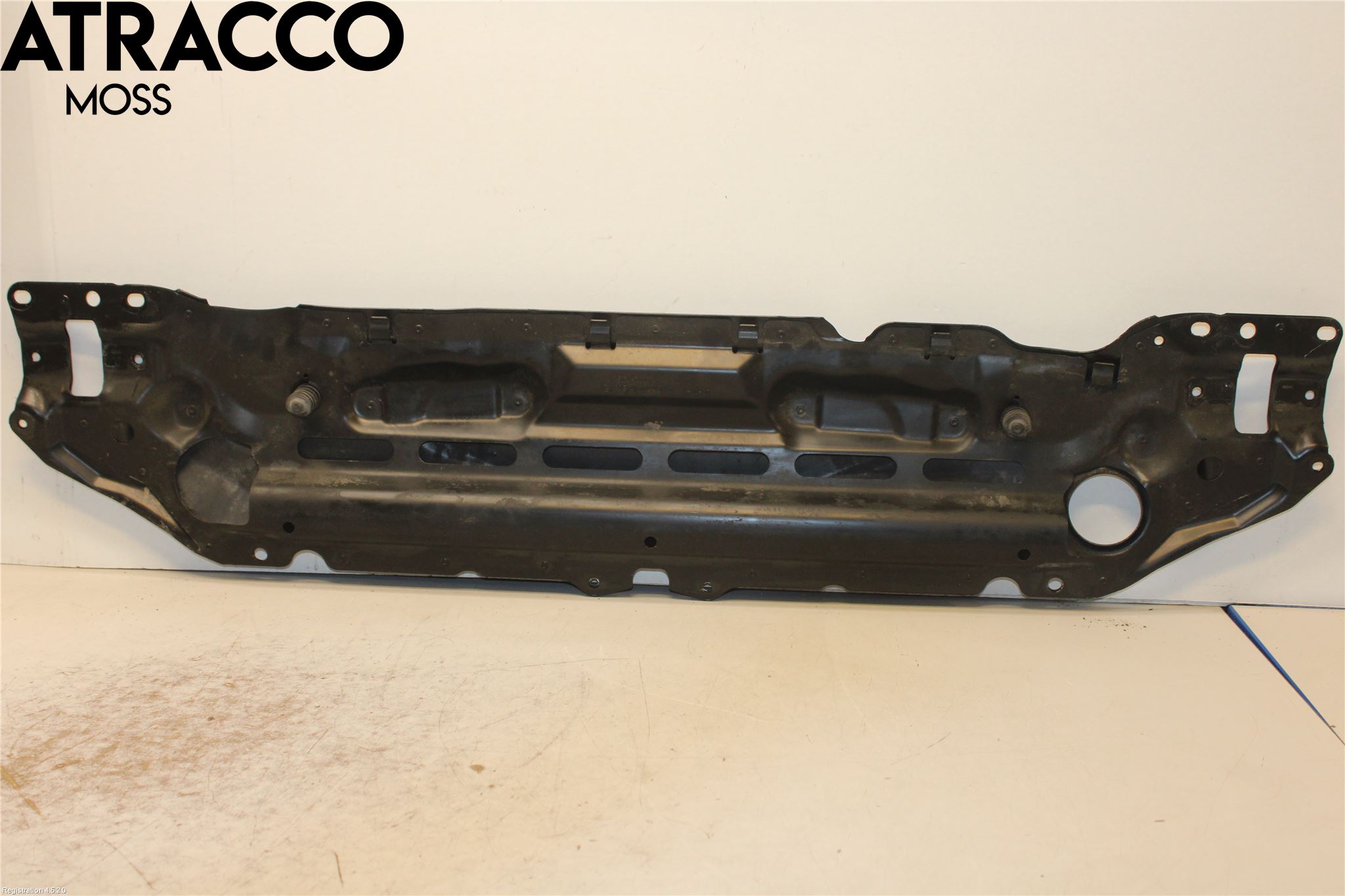 BMW 5 E60/61 Sed/Tou 02-10 Front Huvlåsplåt-Balk