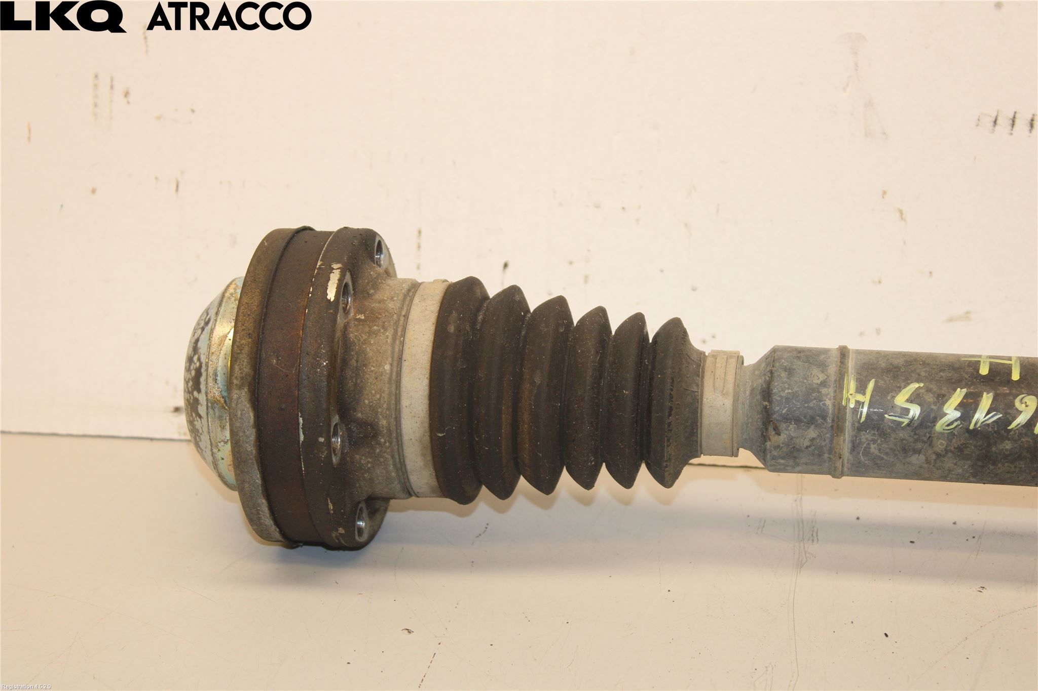 Skoda YETI Drivaxel Fram Höger