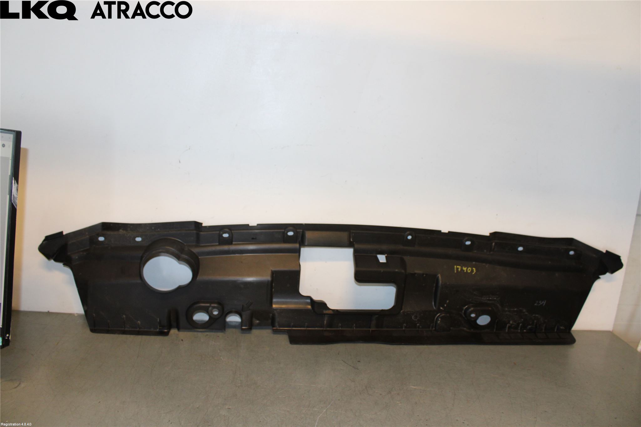 Nissan LEAF 18- Täckplast Front