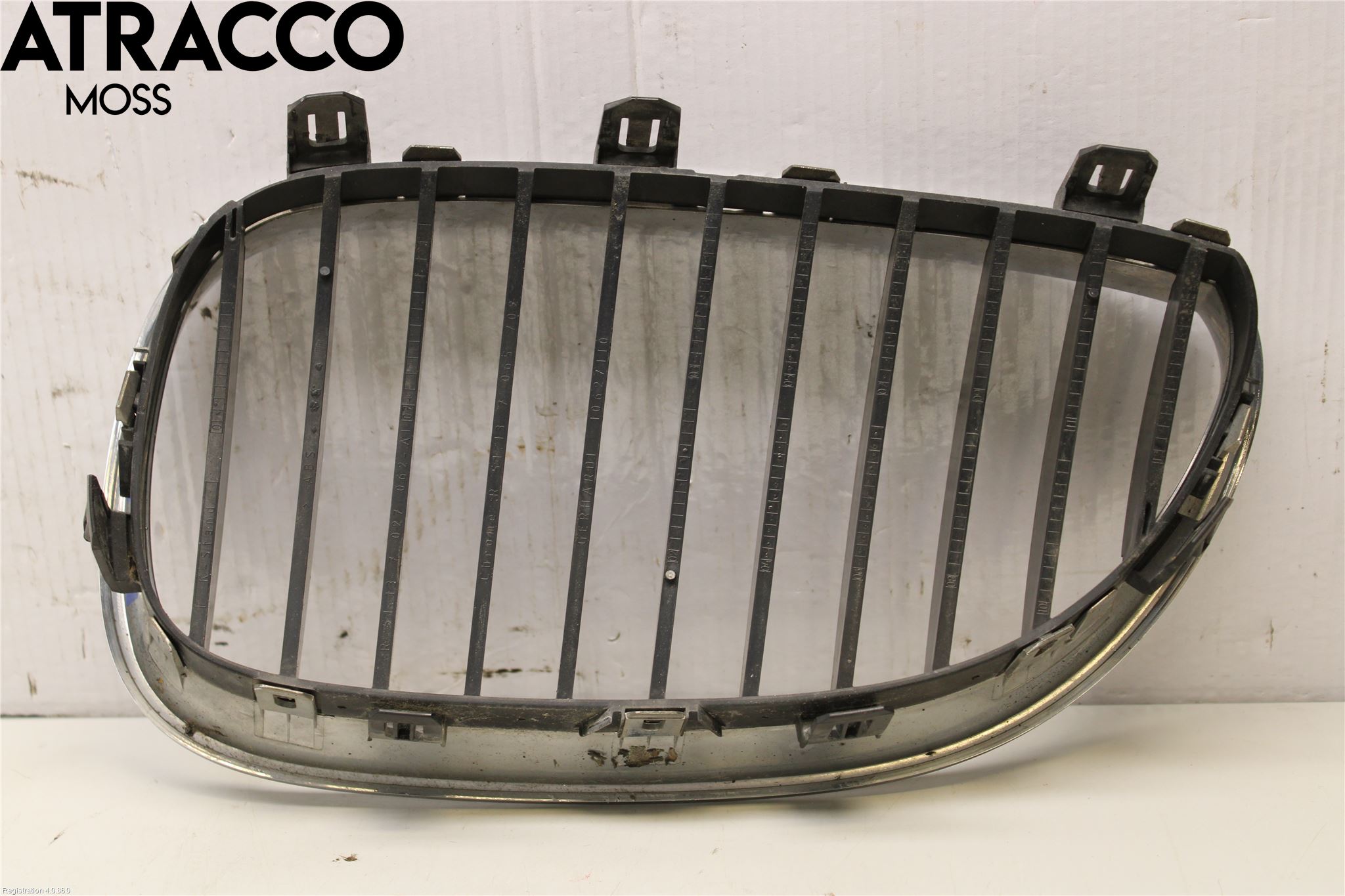 BMW 5 E60/61 Sed/Tou 02-10 Grilldel Höger