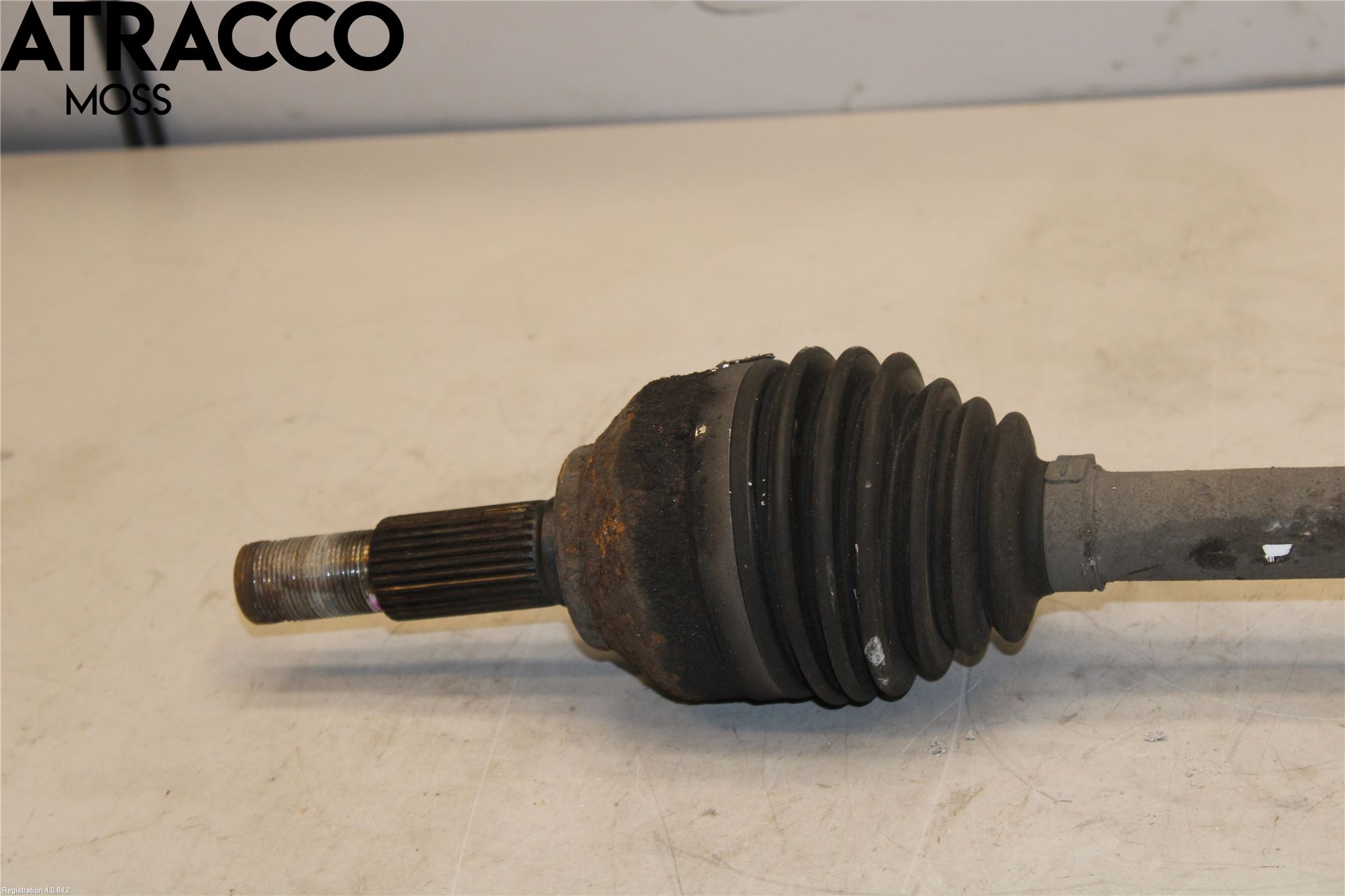Nissan QASHQAI+2  10-14 Drivaxel Fram Höger