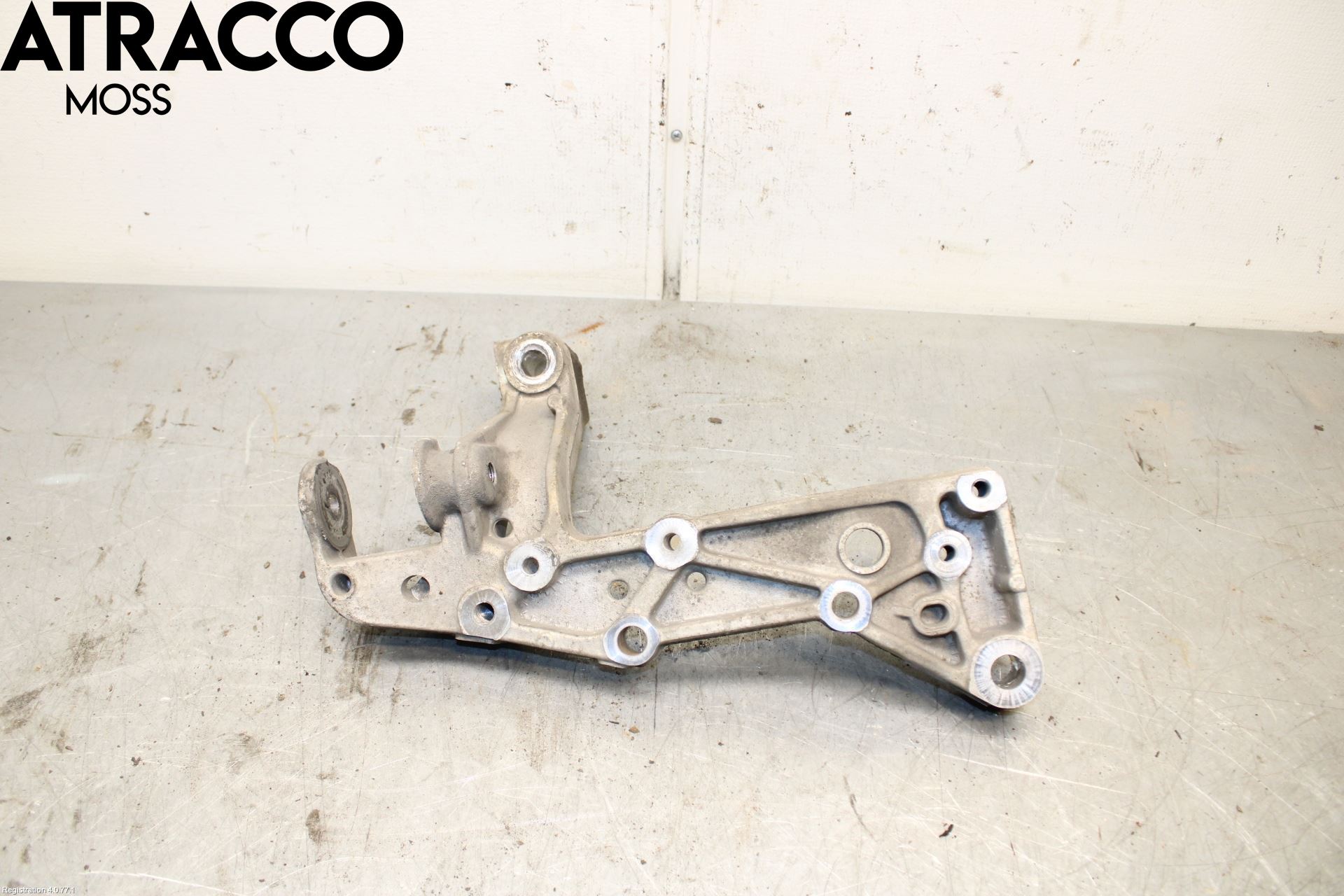Audi A3/S3 05-13 Framvagn Fäste-Kudde