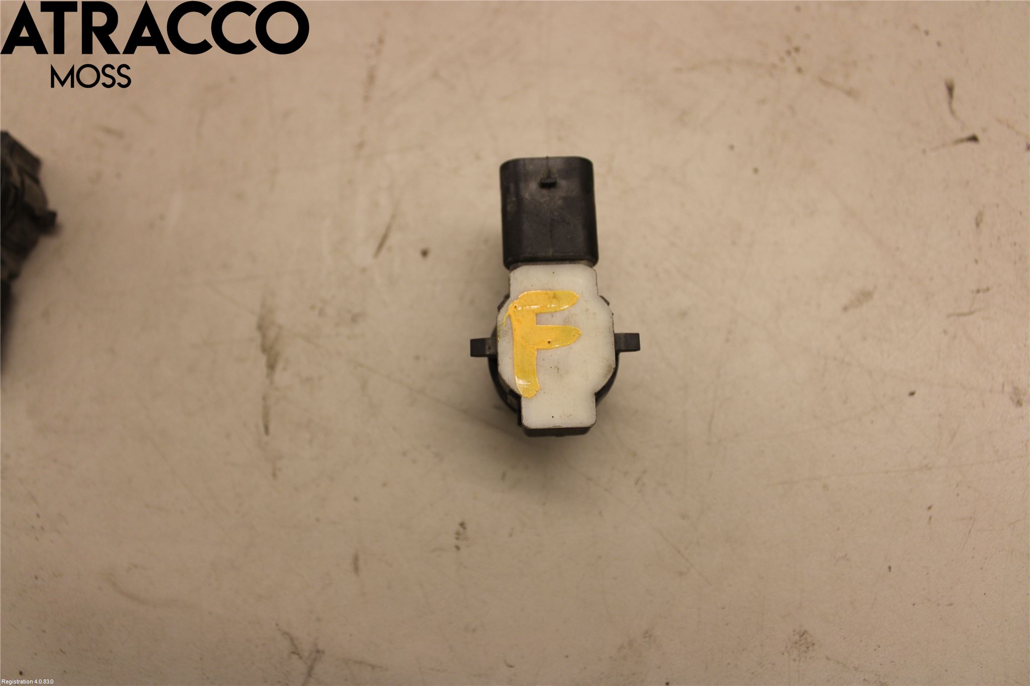 BMW 3 F30/F31/F80 12-19 Parkeringshjälp Frontsensor