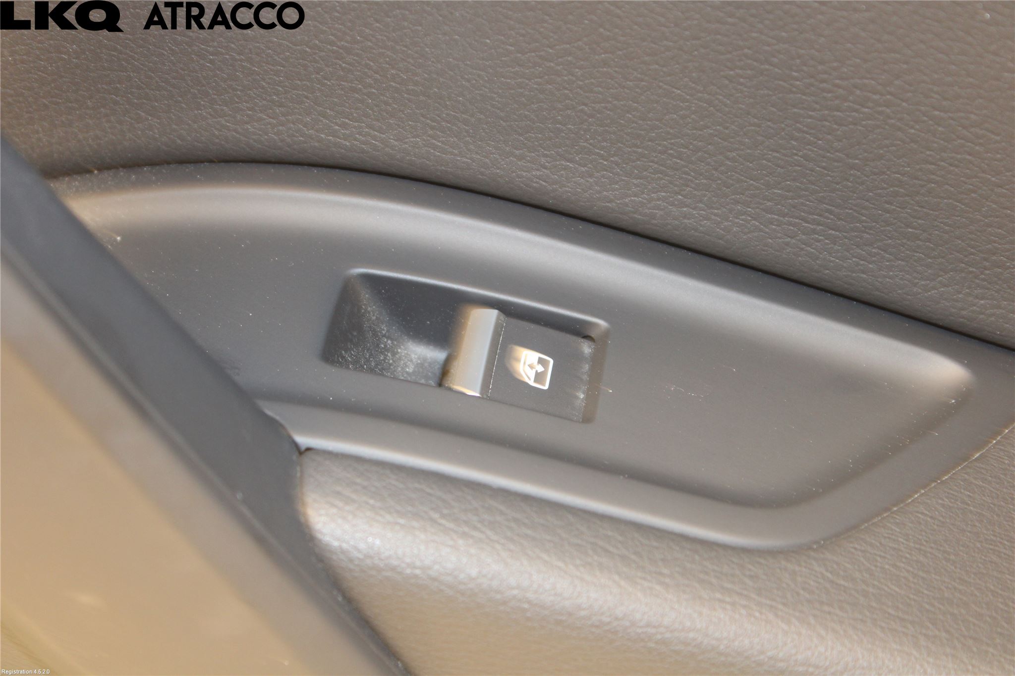 Audi Q5/SQ5 17- Dörrklädsel Hö
