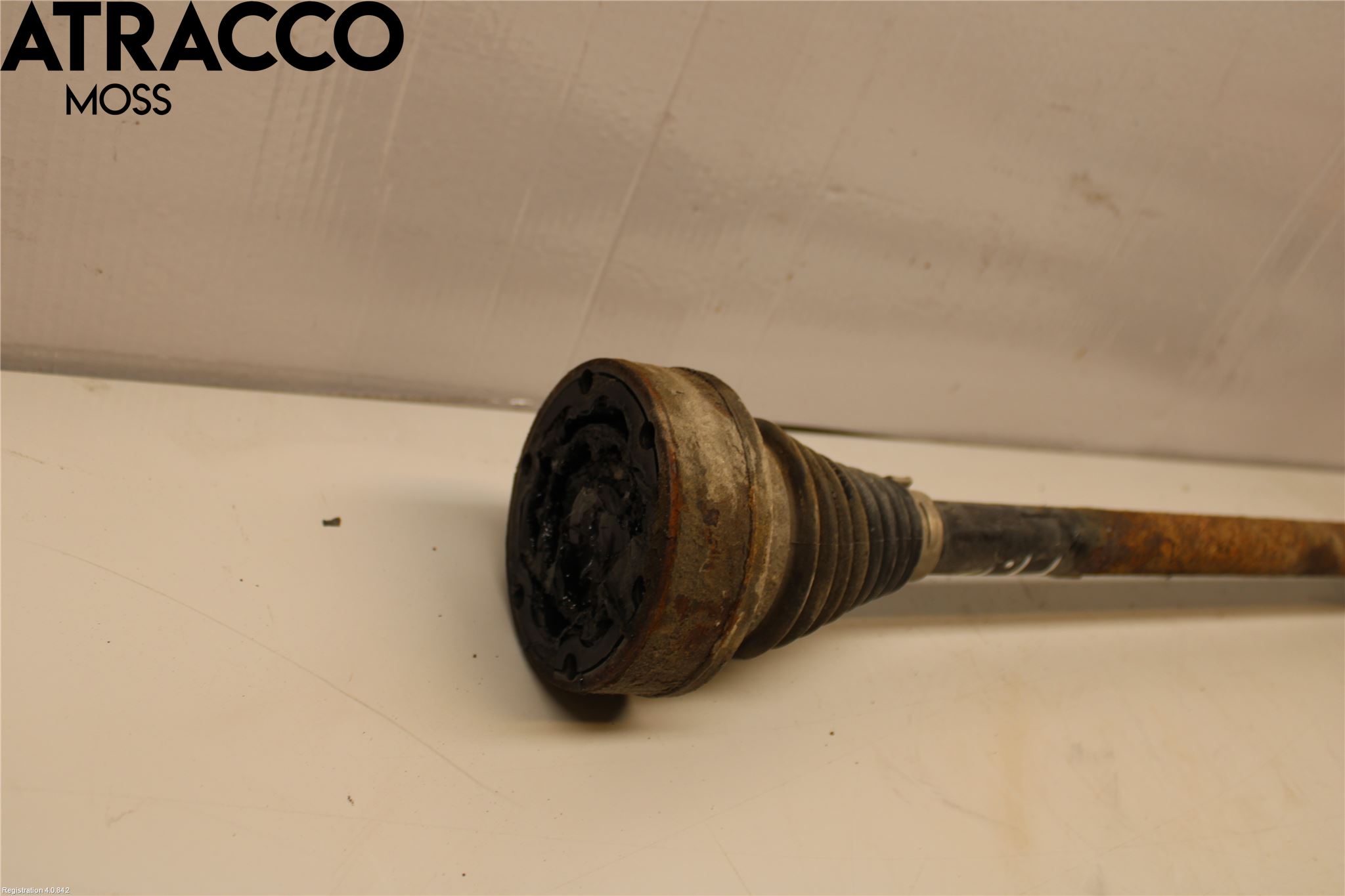 Volkswagen VW PASSAT 11-14 Drivaxel Bak Höger