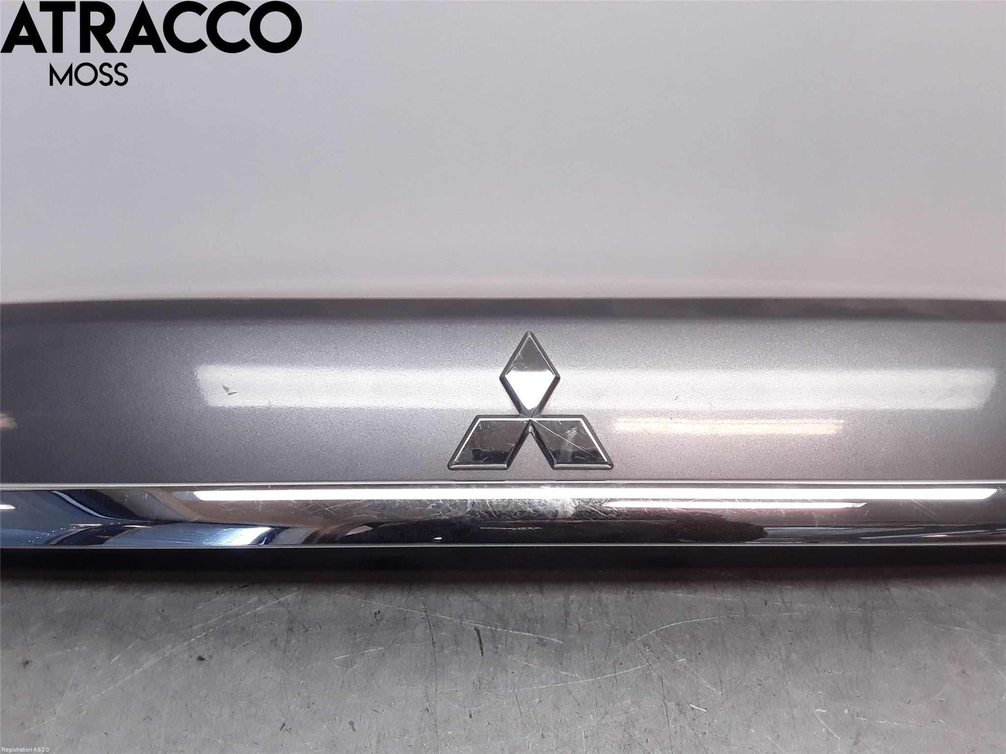 Mitsubishi OUTLANDER 07-12 Bakluckehandtag