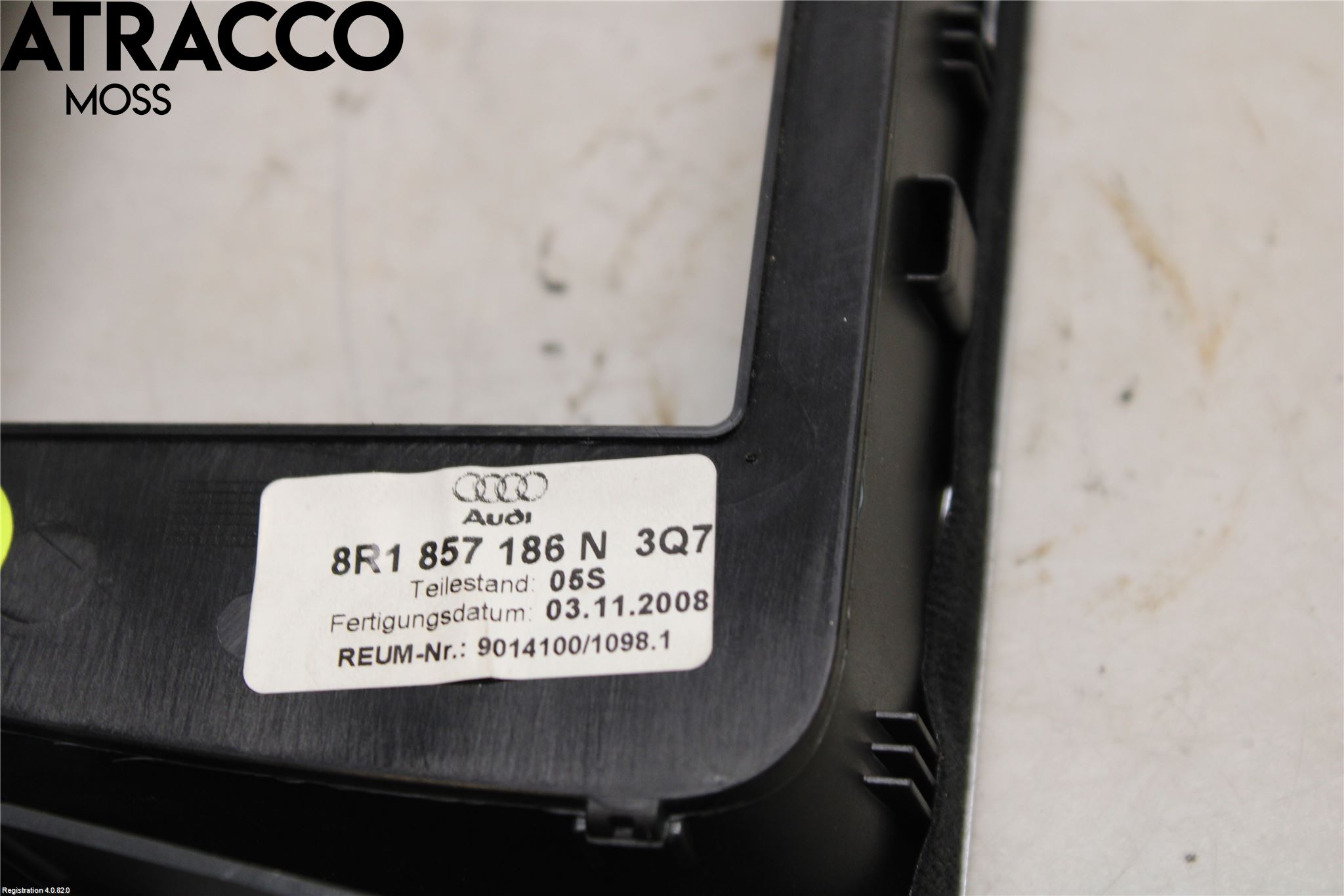 Audi Q5 09-16 Instrument-Radio Sarg