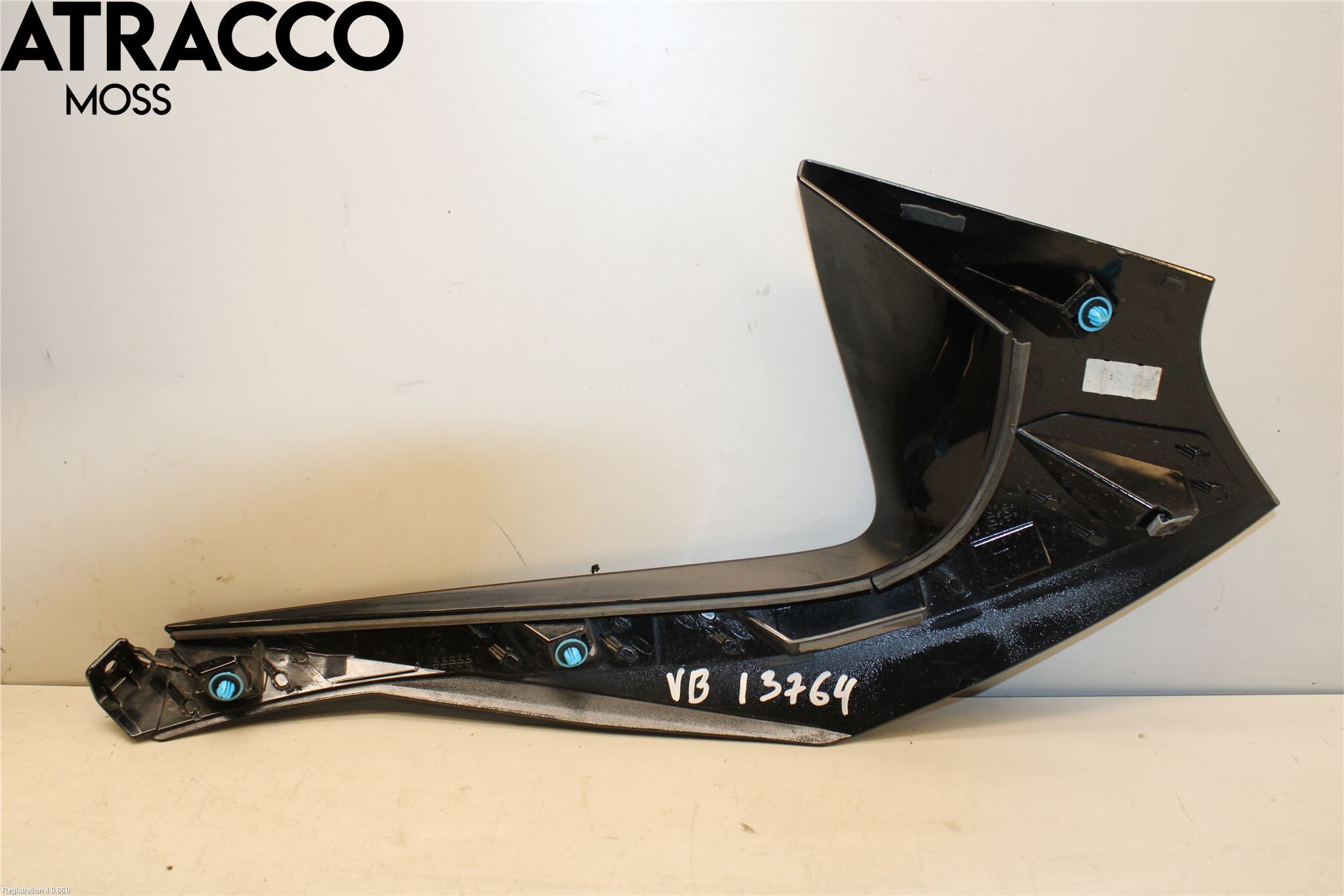 Nissan LEAF 18- Spoiler Baklucka