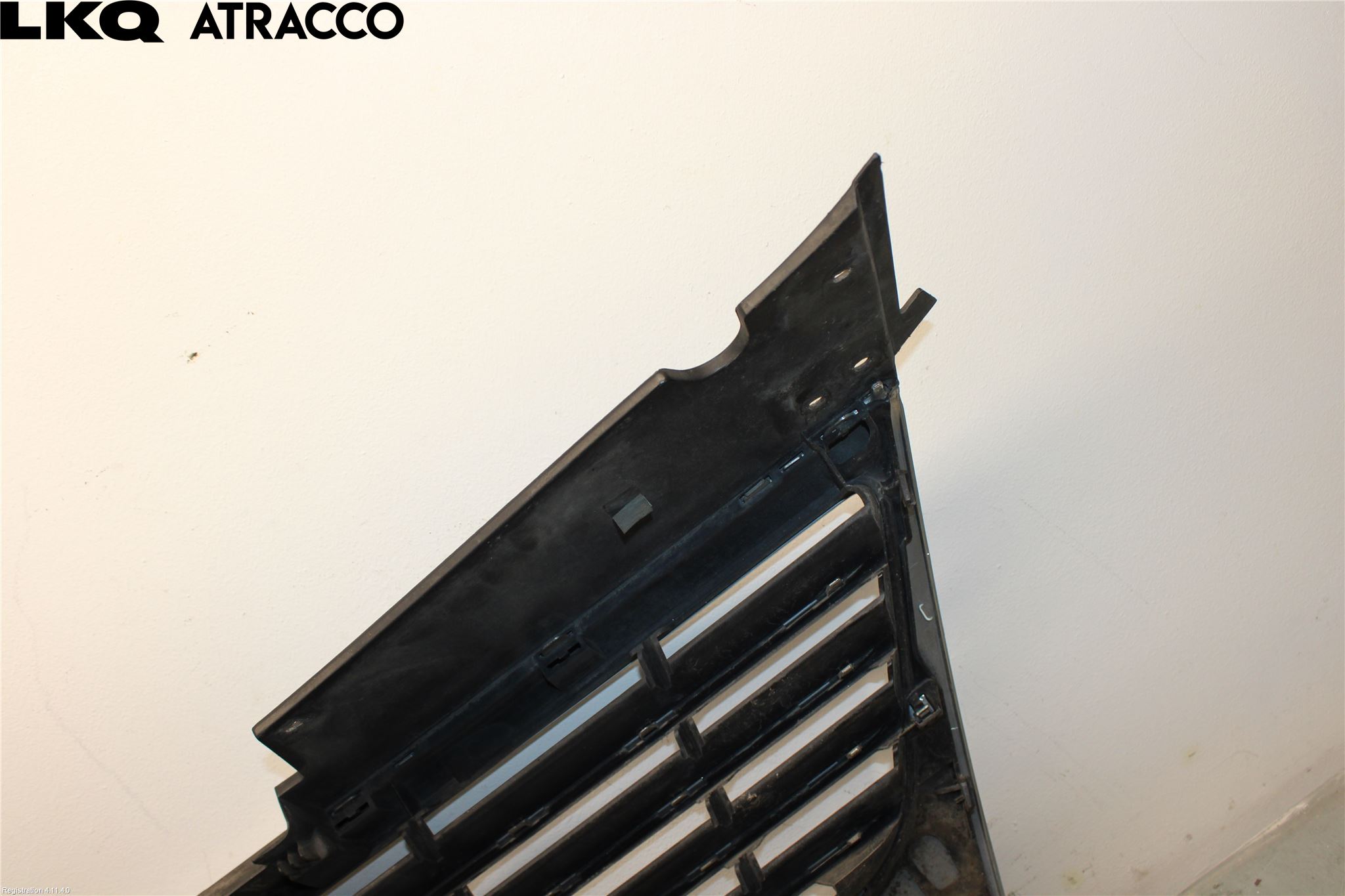 Volkswagen VW PASSAT 05-11 Grill Komp