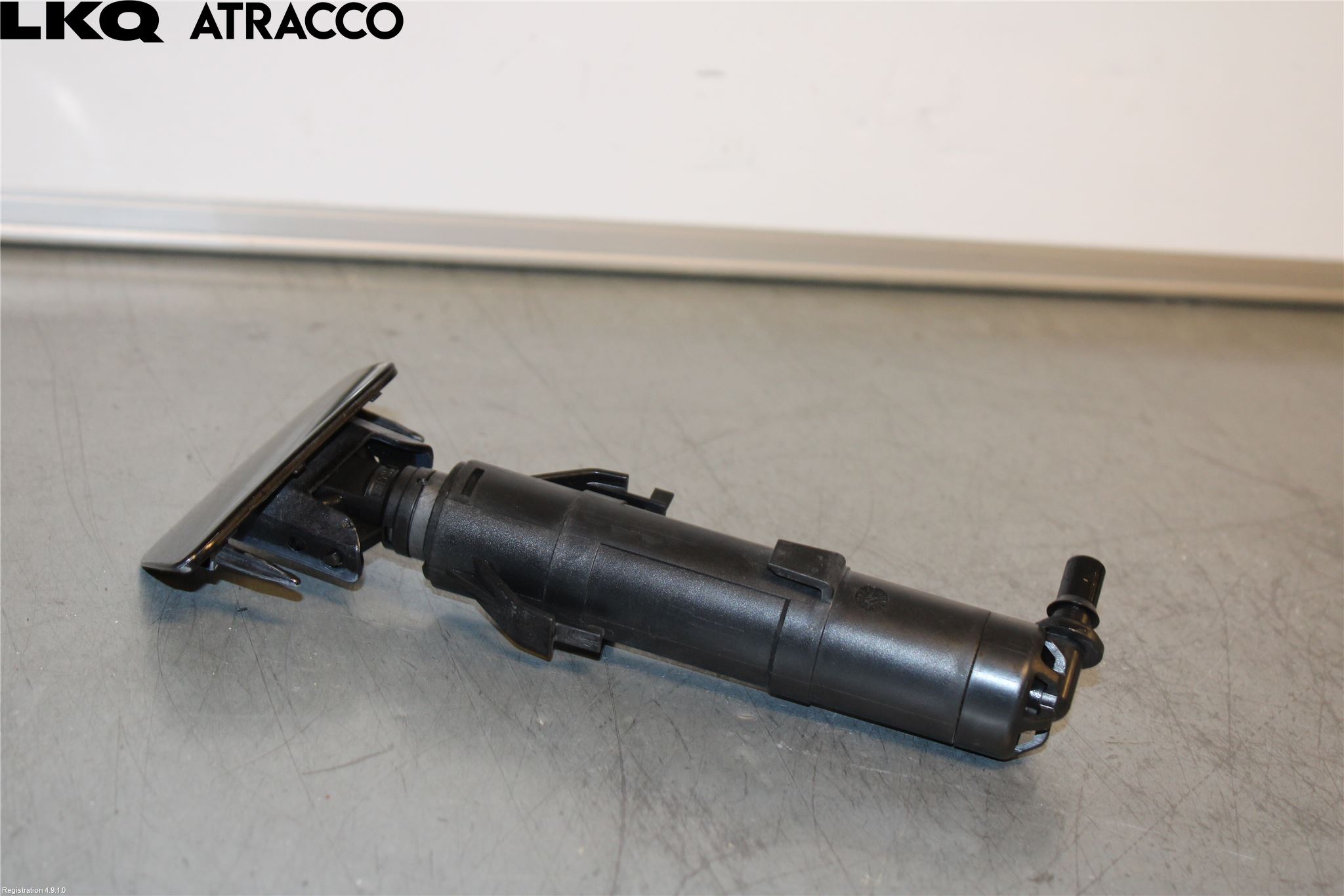 Volkswagen VW POLO 10-17 Spolarmunstycke Strålkastare