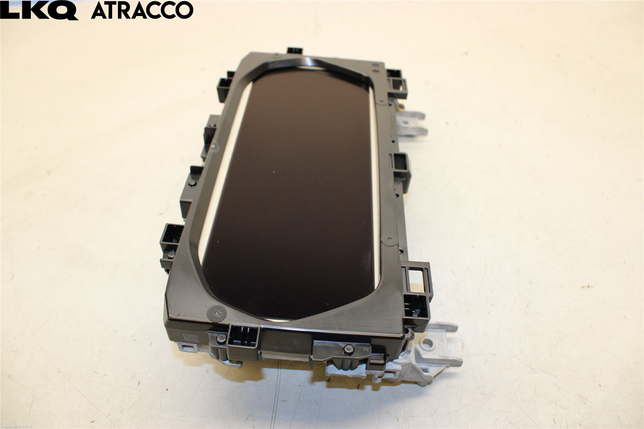Audi Q4 E-TRON FZ 22- Instrumentkonsoll Mitt