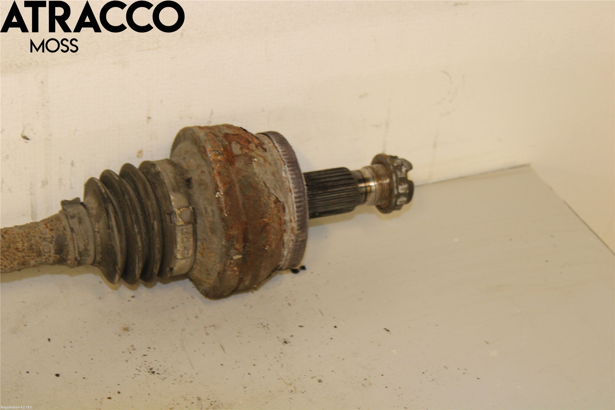 Mercedes-Benz MB C-KLASS (W204) 07-15 Drivaxel Bak Vänster