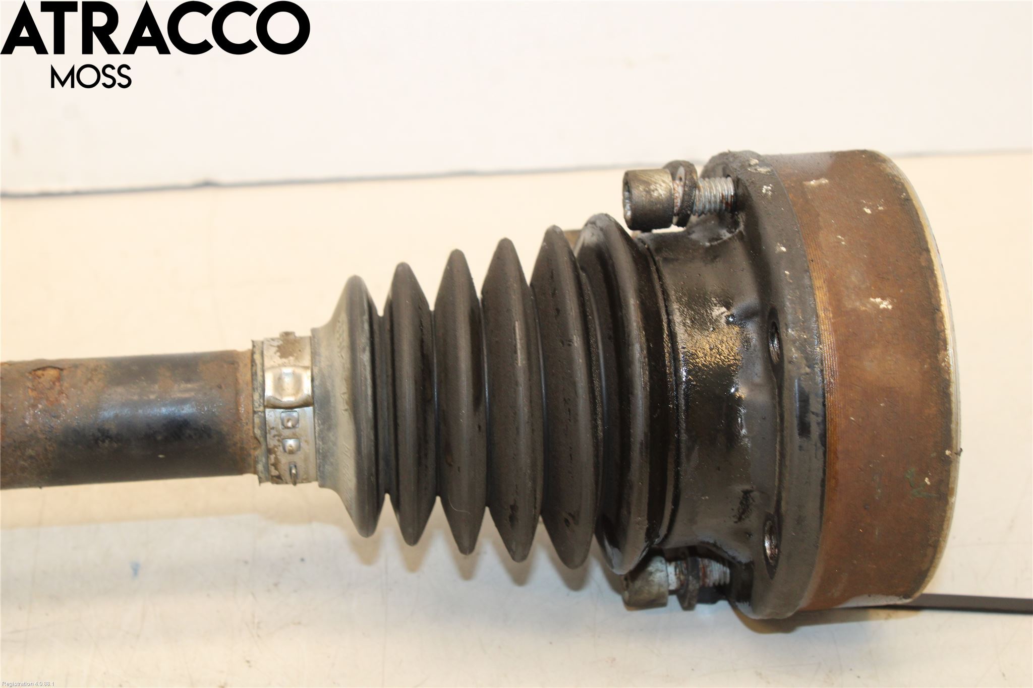 Volkswagen VW GOLF V 04-09 Drivaxel Fram Vänster