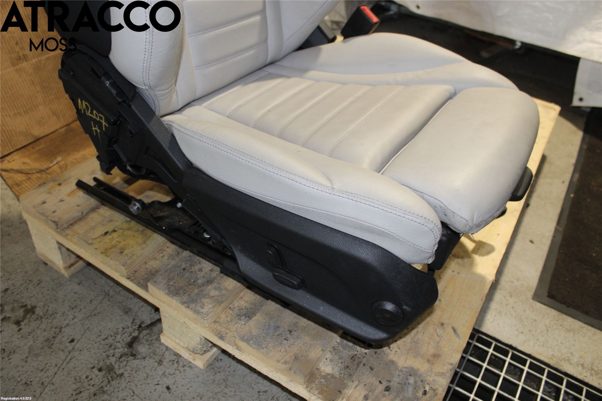 Mercedes-Benz MB C-KLASS (W205) 14-21 Inredning Stol Fram Hö