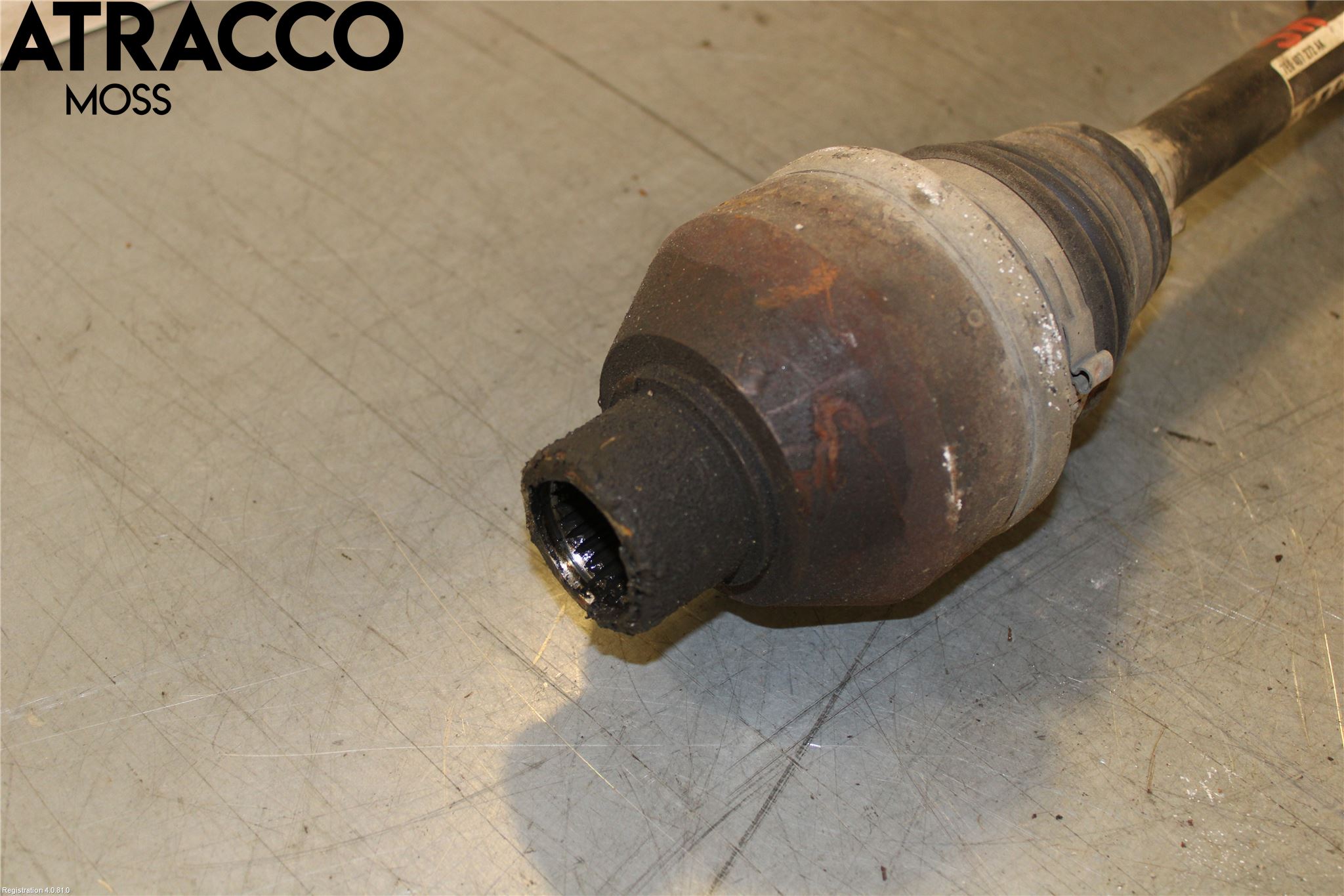 Volkswagen VW TRANSP/CARAVELLE (T5) 04-15 Drivaxel Fram Höger
